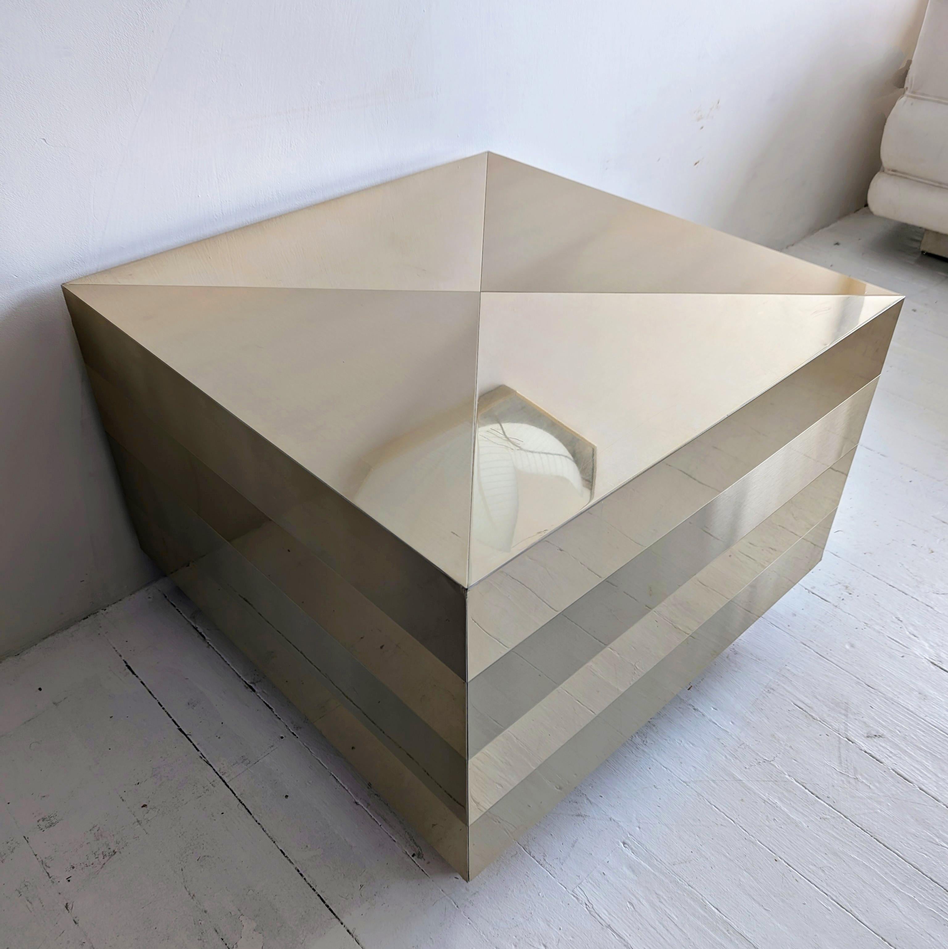 20th Century Large vintage gold cube coffee table, Paul Evans style, brutalist 1980s For Sale