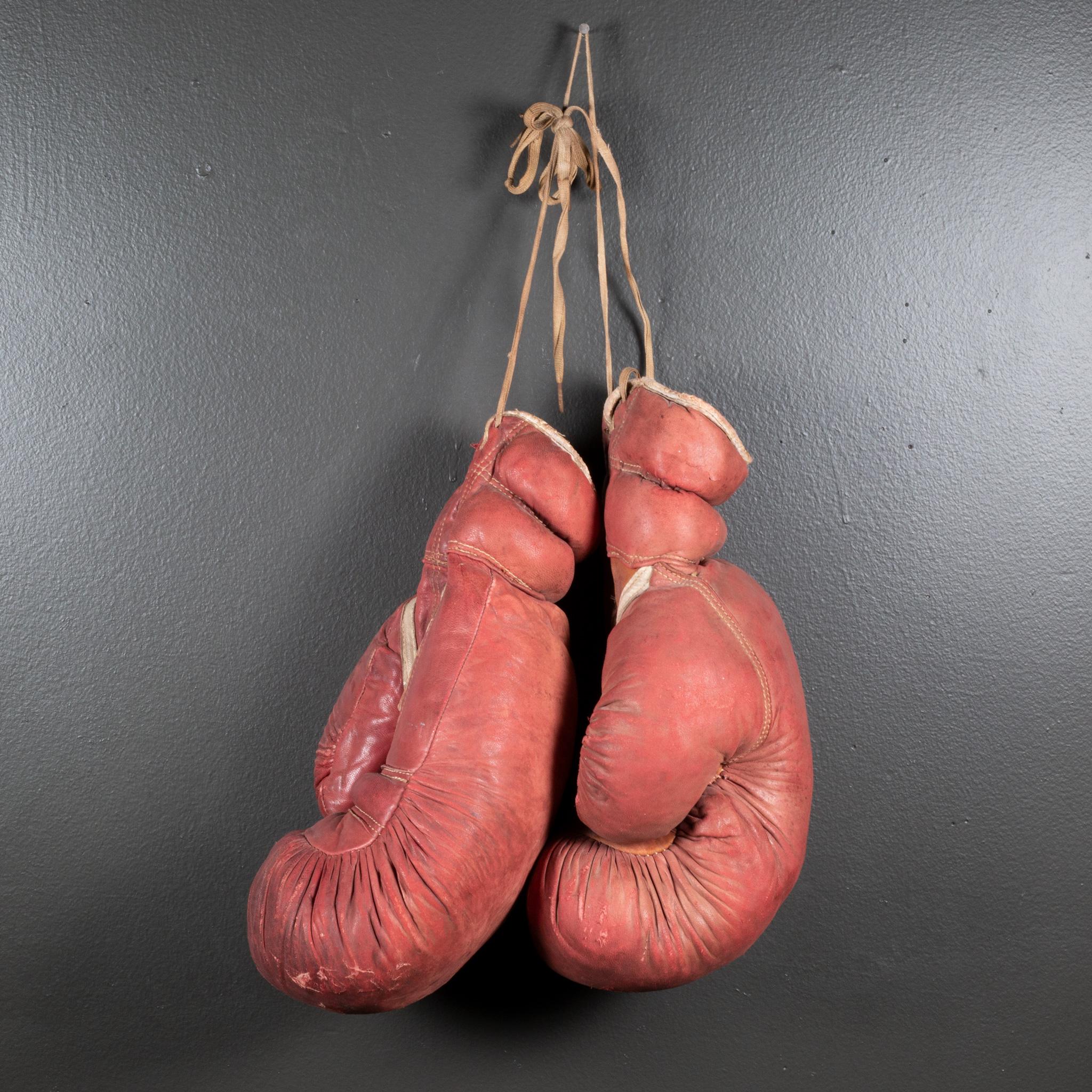 Industrial Large Vintage Gold Smith Leather Boxing Gloves c.1950 (FREE SHIPPING) For Sale