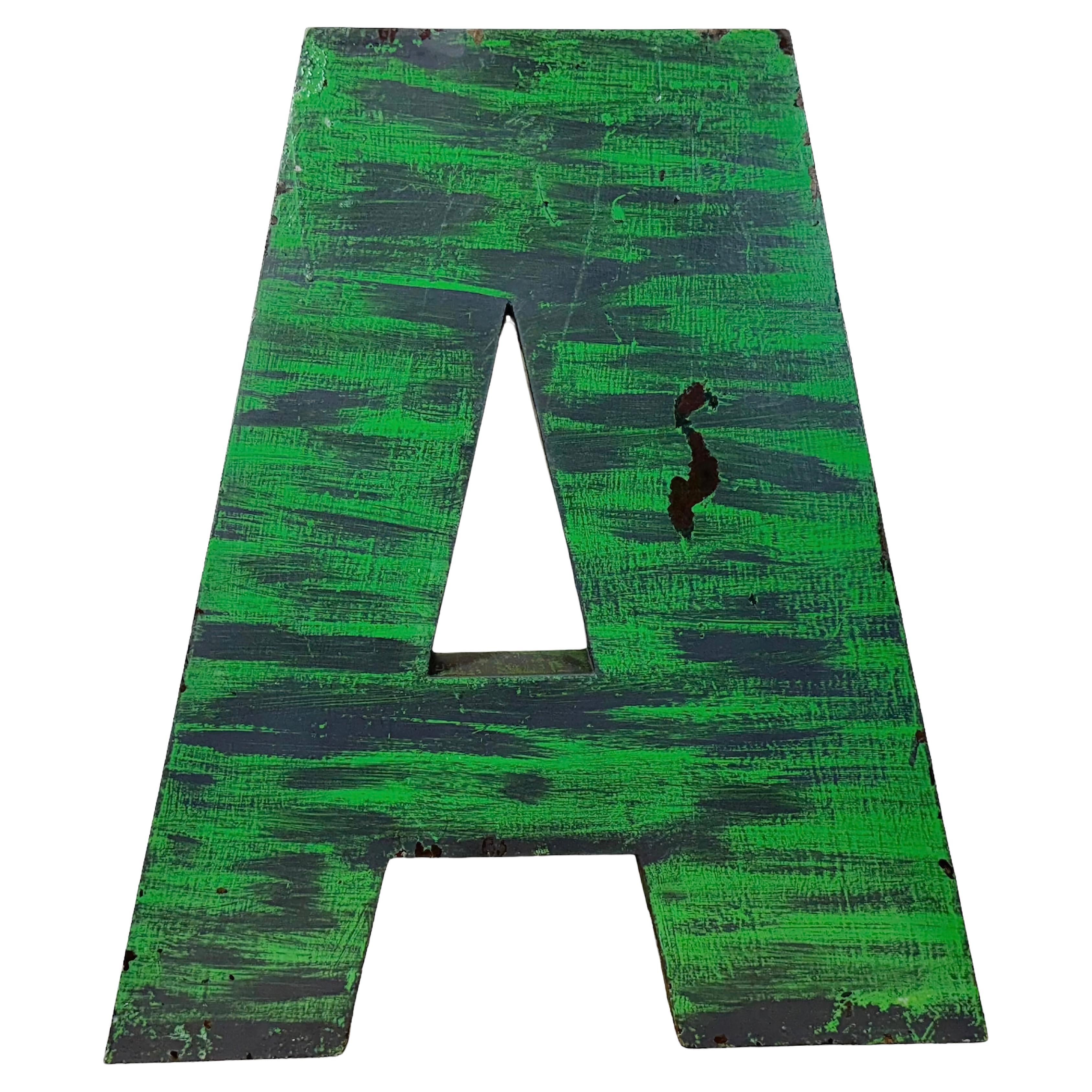 Grande lettera A di facciata in ferro verde vintage, anni '70