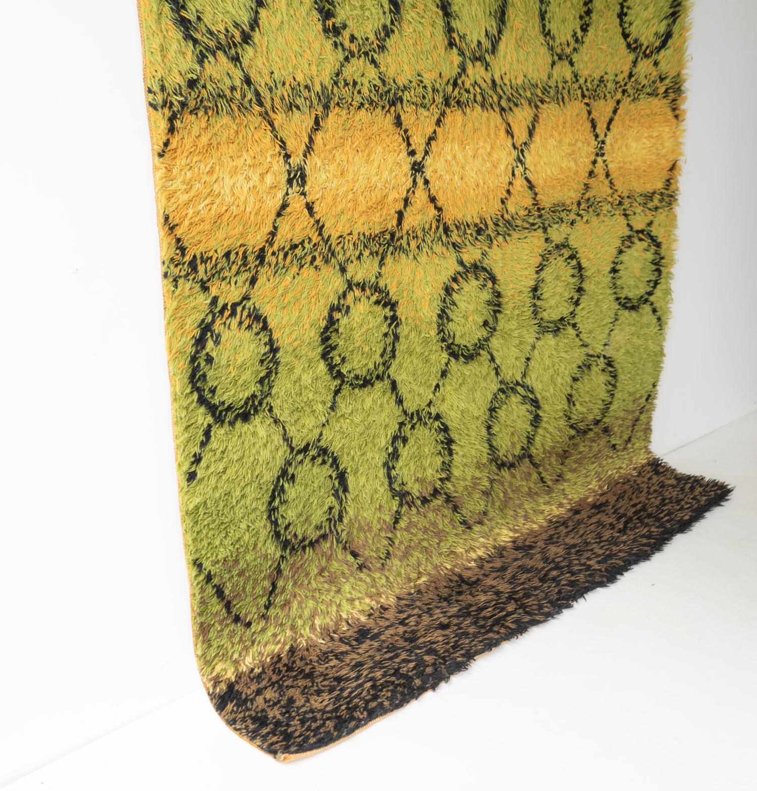 Large Vintage Green Wool Shag Rug , Mid Century Rya Carpet 1960s In Good Condition In Bristol, GB