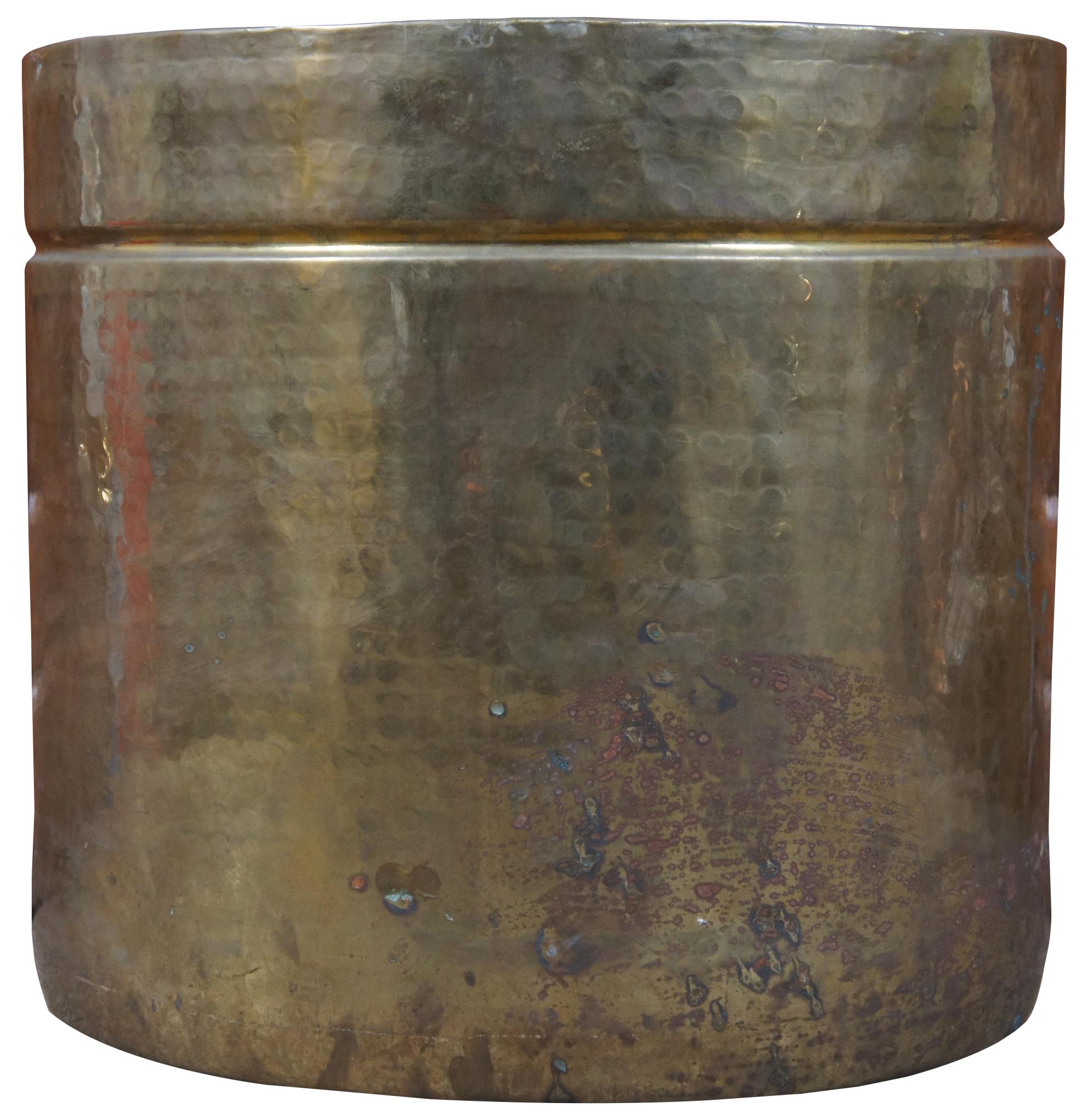 Large vintage hammered brass bucket or planter, hand made in India. Measures: 15