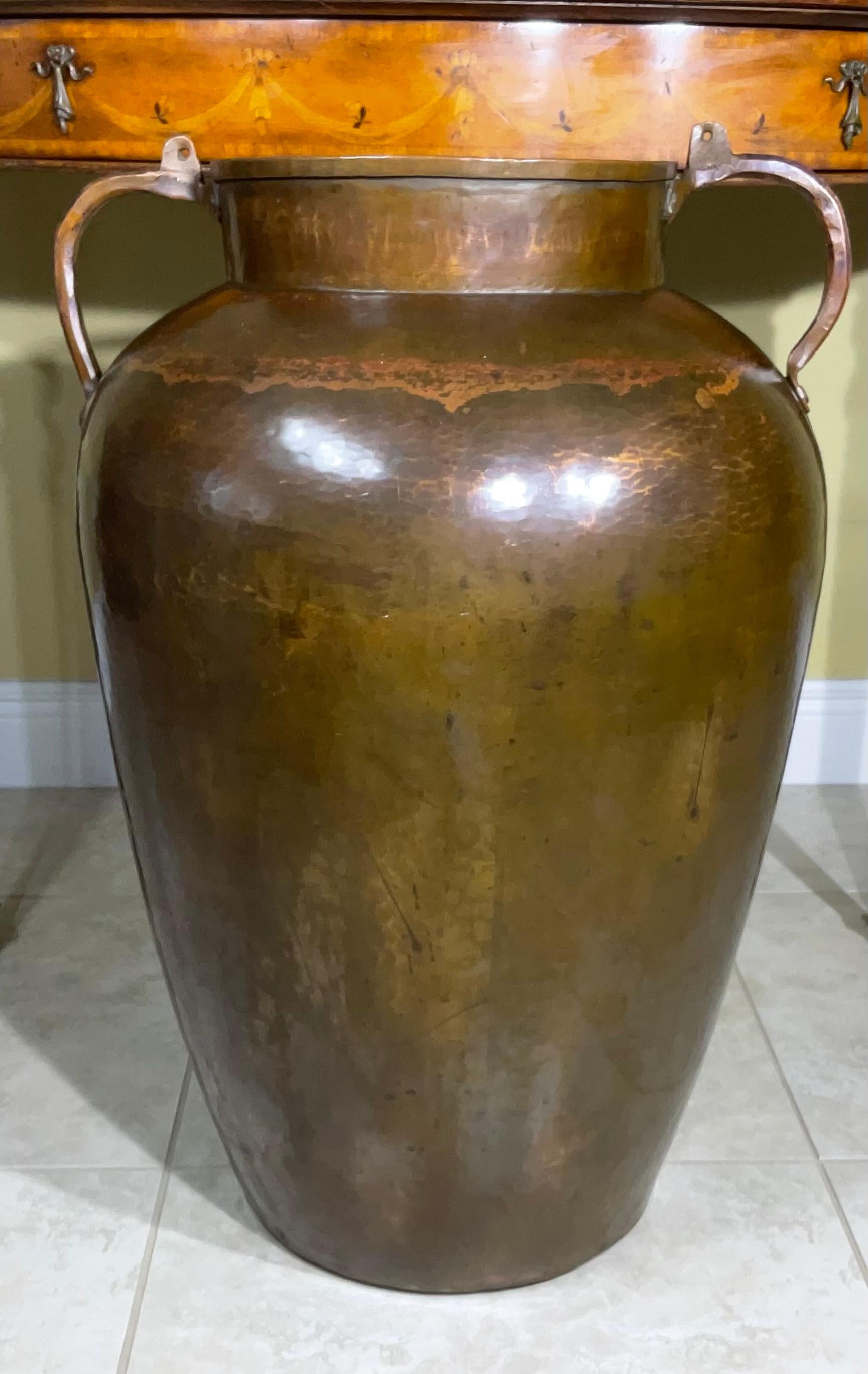 Large Vintage Hand Hammered Copper Vessel For Sale 7
