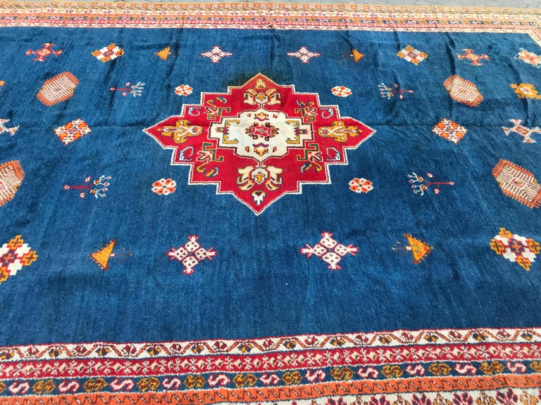 Large Vintage Hand Knotted Moroccan Rug For Sale at 1stDibs