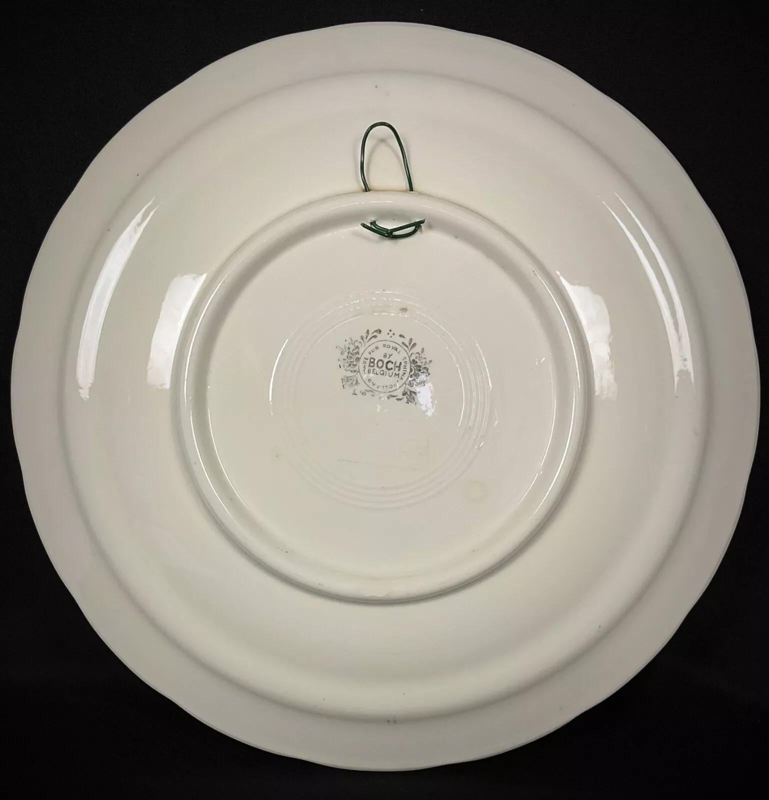French Large Vintage Handcrafted Floral Faience Plate by Boch Holland - 2Y363 For Sale