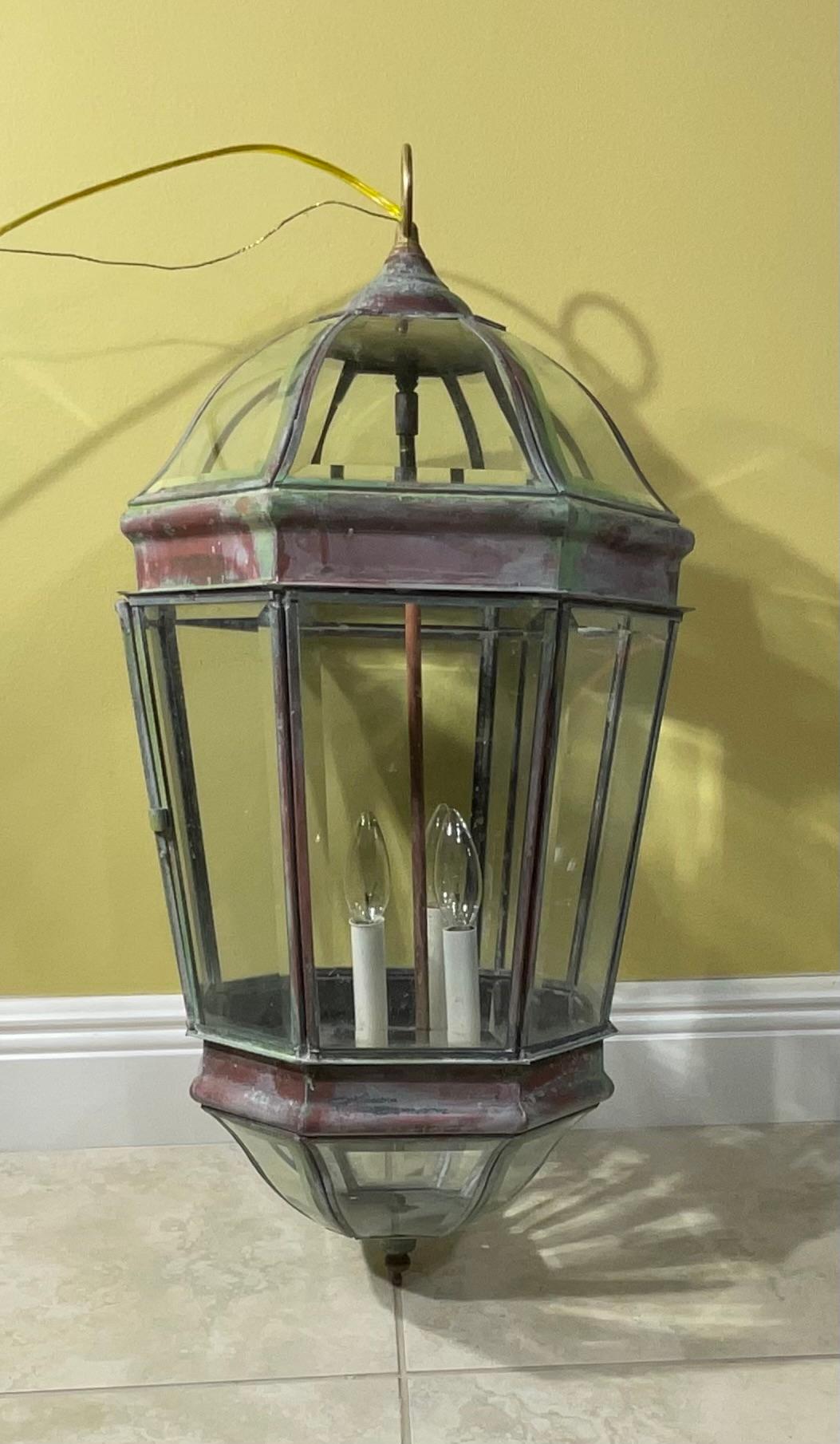 Grande lanterne ou pendentif vintage en laiton, fabriqué à la main  en vente 4