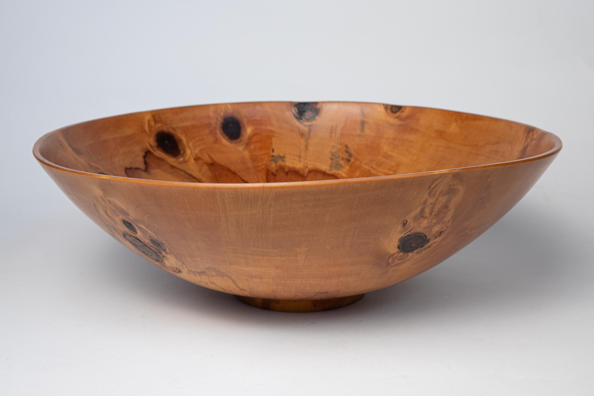 Large Hawaiian Turned Wood Art Bowl by Syd Vierra In Excellent Condition For Sale In San Diego, CA