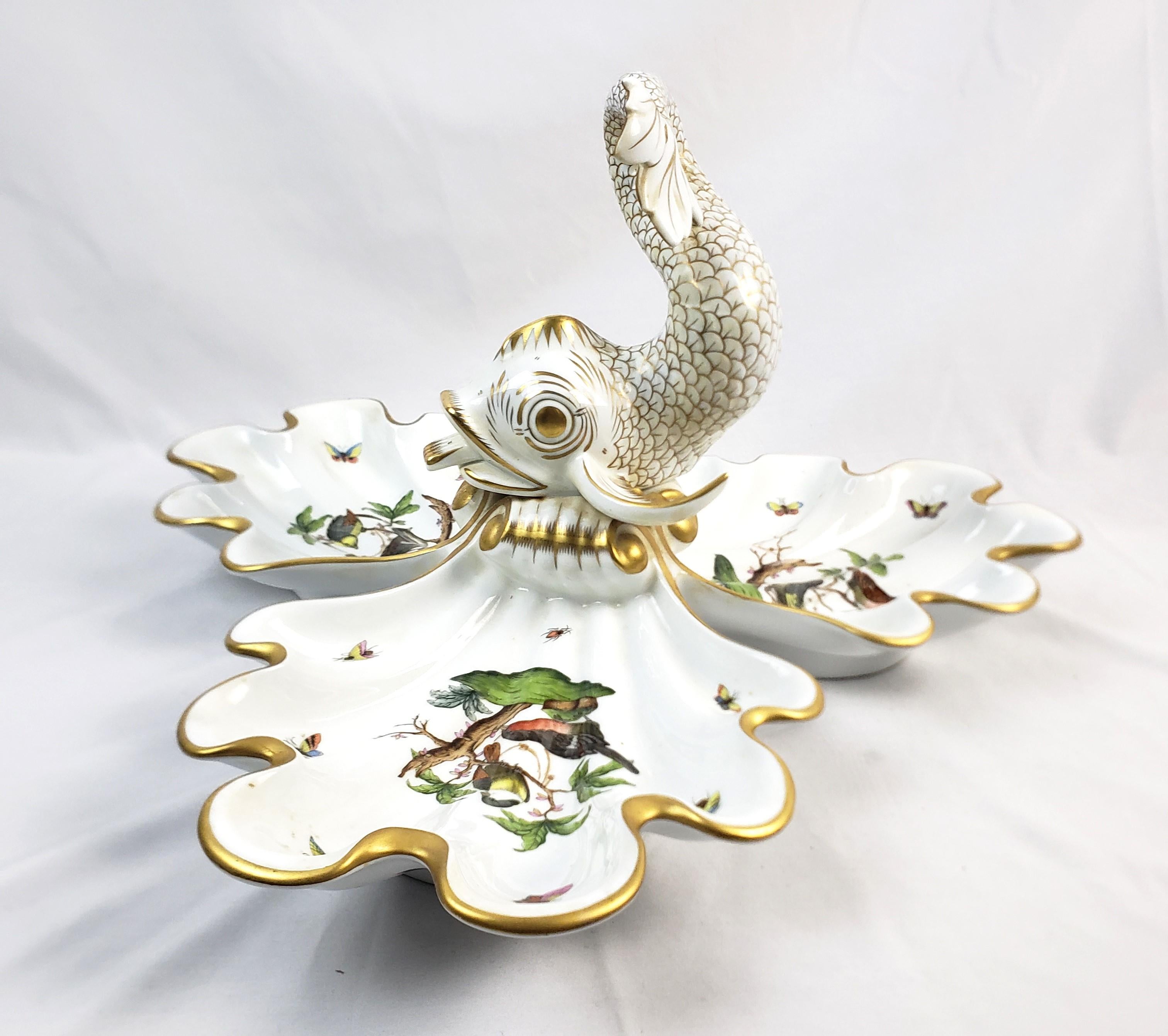 Large Vintage Herend Porcelain Rothschild Bird Pattern Centerpiece with Coy Fish For Sale 3