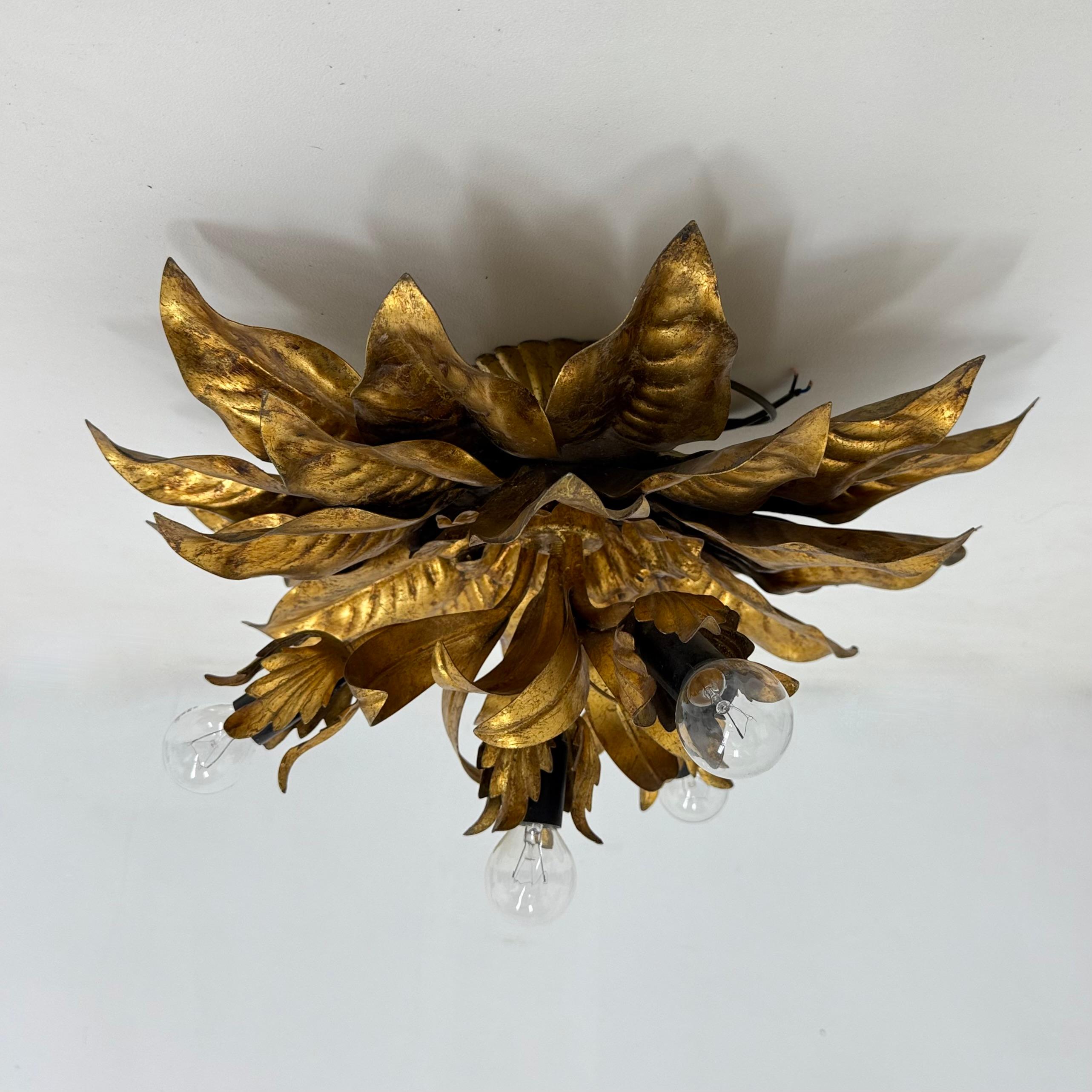 Large vintage hollywood rengency gold gilded leaf flush mount , 1970’s For Sale 7