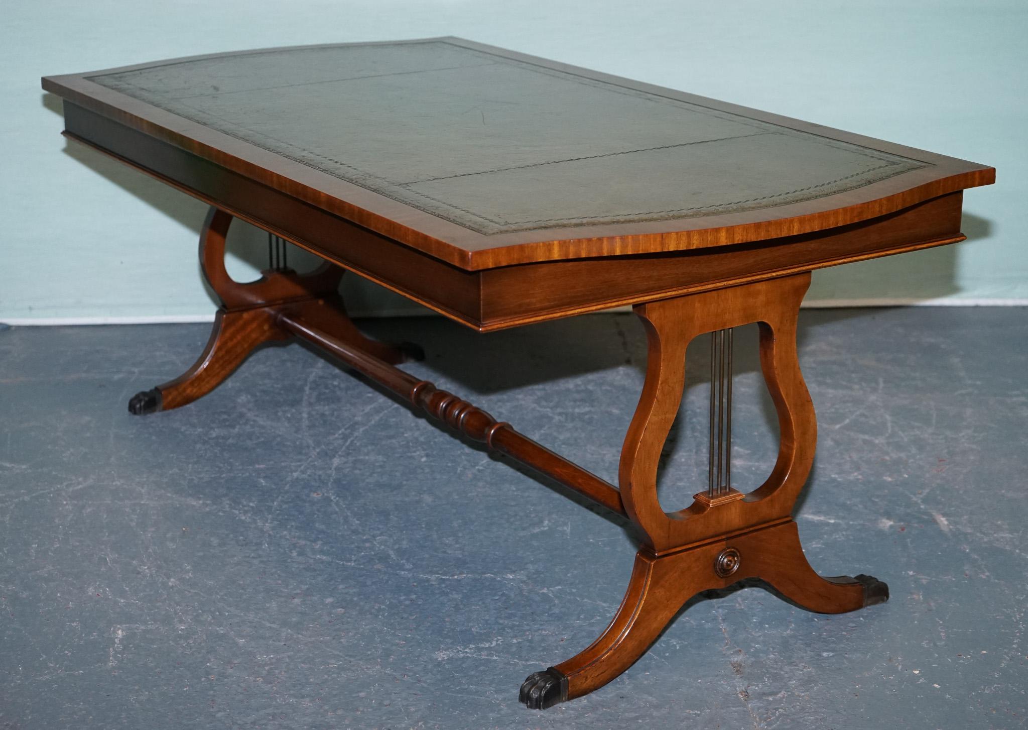 LARGE ViNTAGE HUNTER GREEN LEATHER TOP COFFEE TABLE For Sale 6