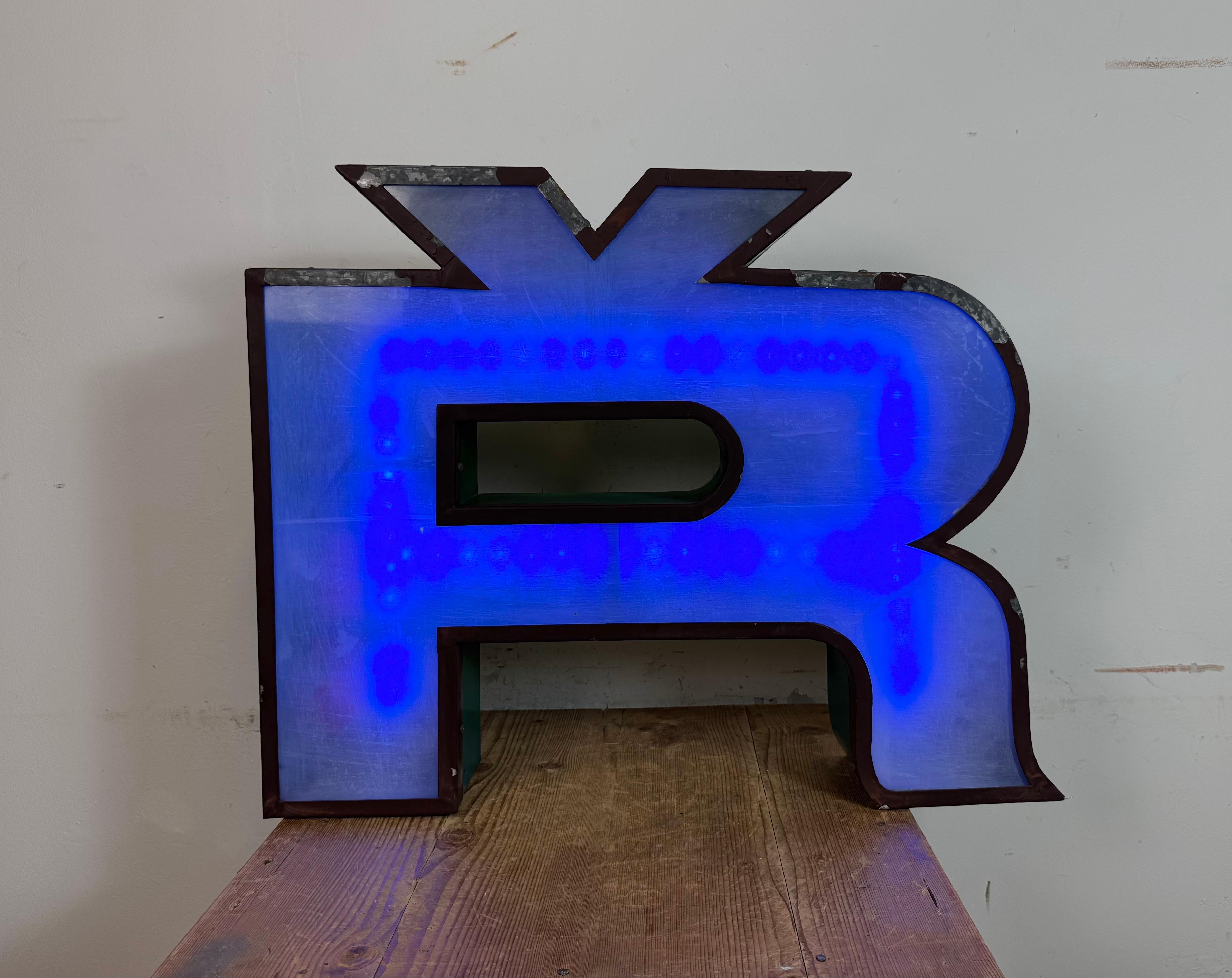 Large Vintage Illuminated Advertising Letter Ř , 1960s For Sale 8