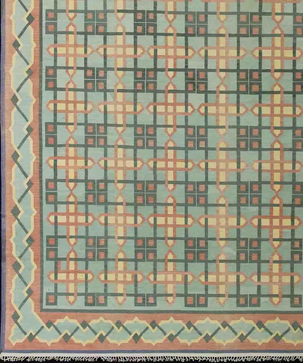 Large cotton Dhurrie in large scale checkerboard design, Indian Dhurrie, rug 19-0604, country of origin / type: India / Dhurrie, circa 1960

This flat-woven designer Dhurrie from mid-20th century is made India and features an all-over checkerboard