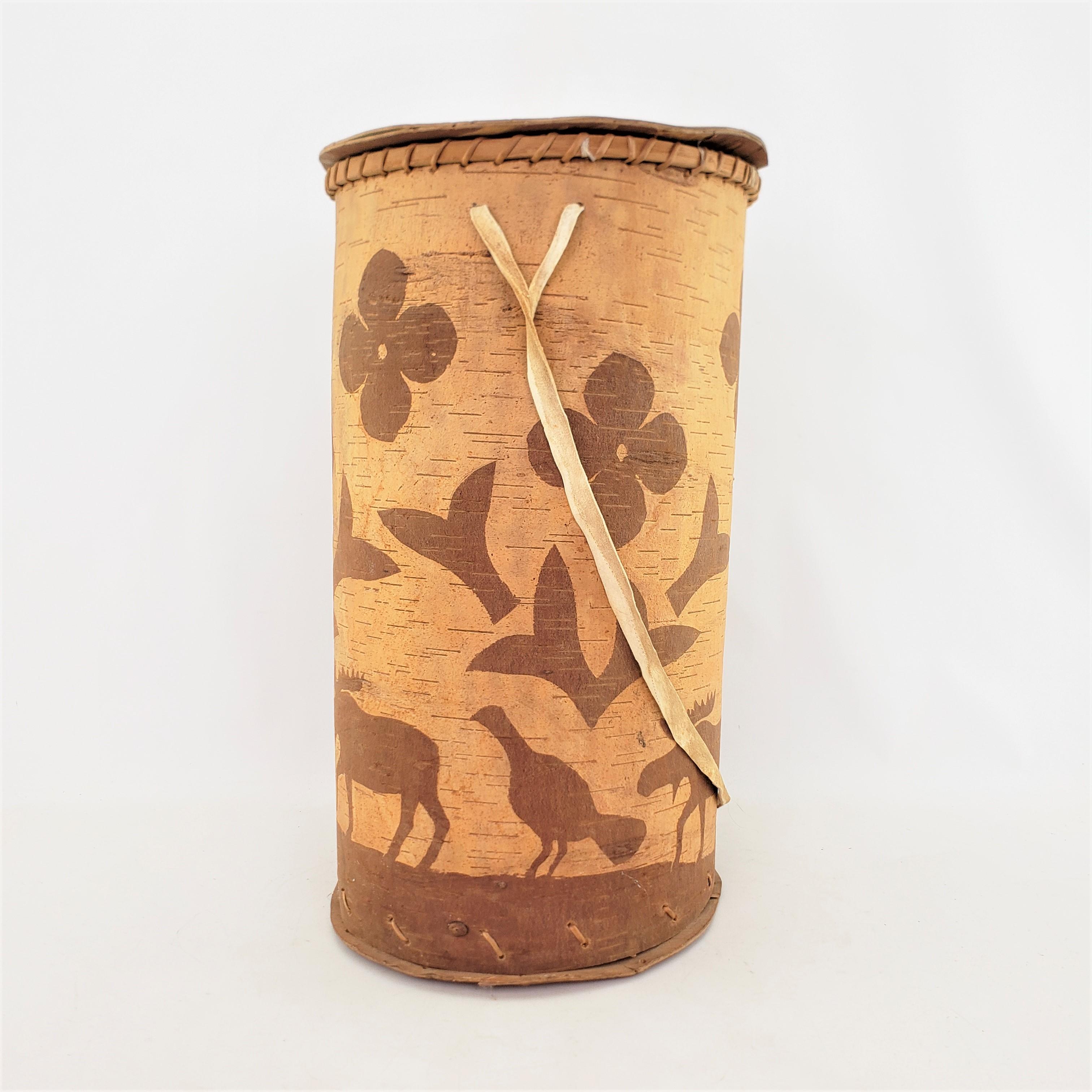 Hand-Crafted Large Vintage Indigenous Canadian Lidded Birch Bark Painted Shoulder Basket  For Sale