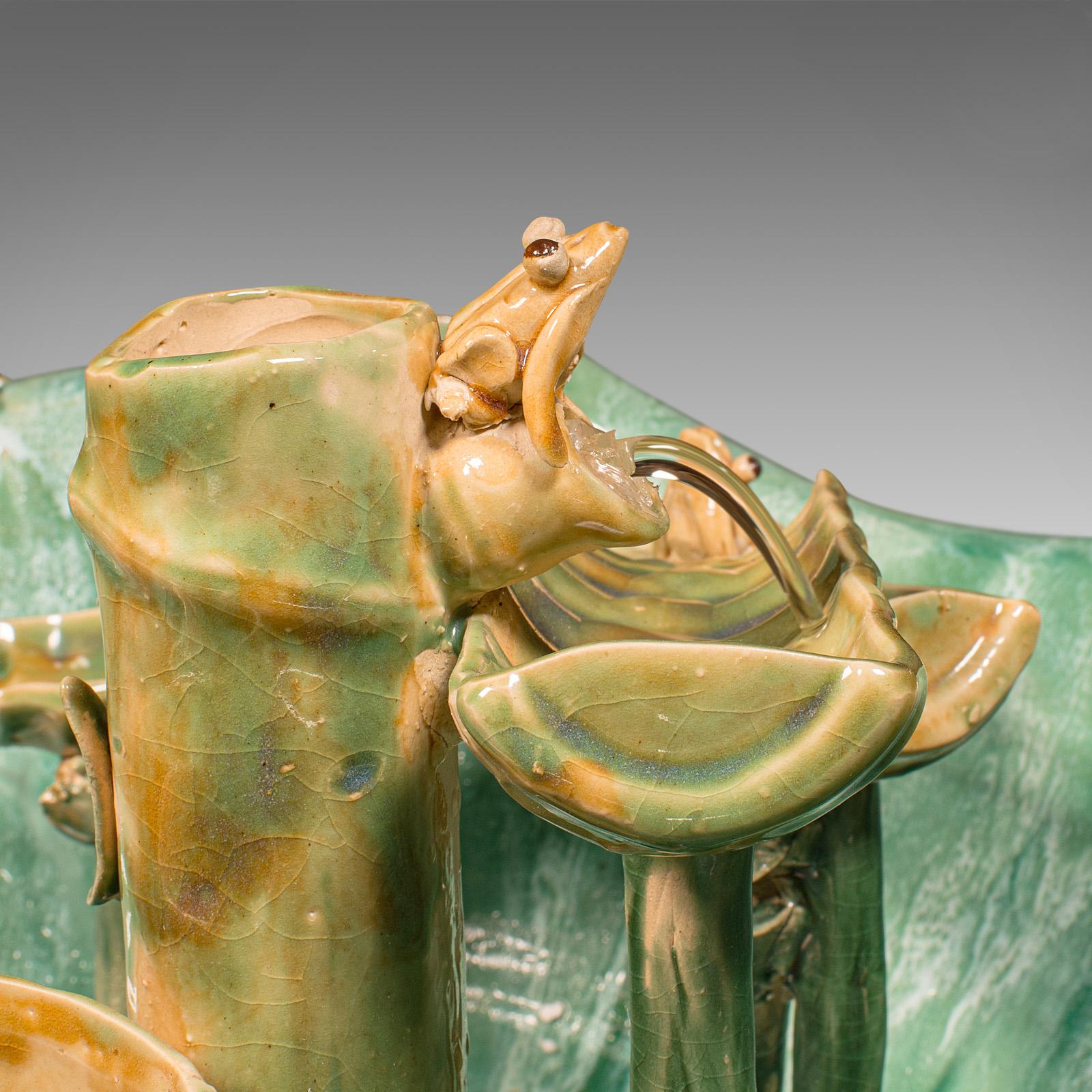 Großes Vintage Indoor-Wasserspiel, chinesische Keramik, Fischschale, Art Deco Revival im Angebot 3