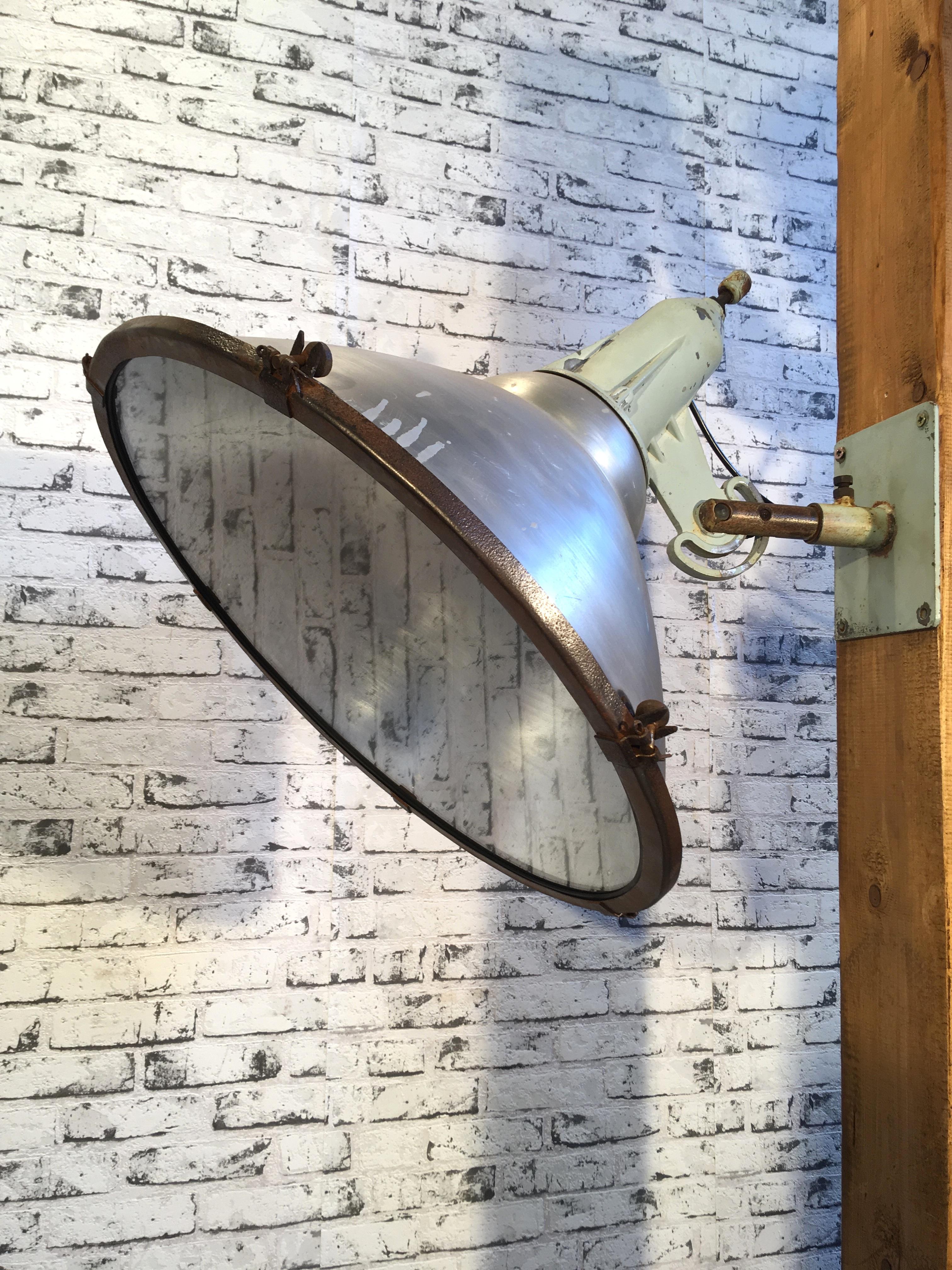 Large Vintage Industrial Aluminium Wall Spotlight, 1960s In Fair Condition In Kojetice, CZ