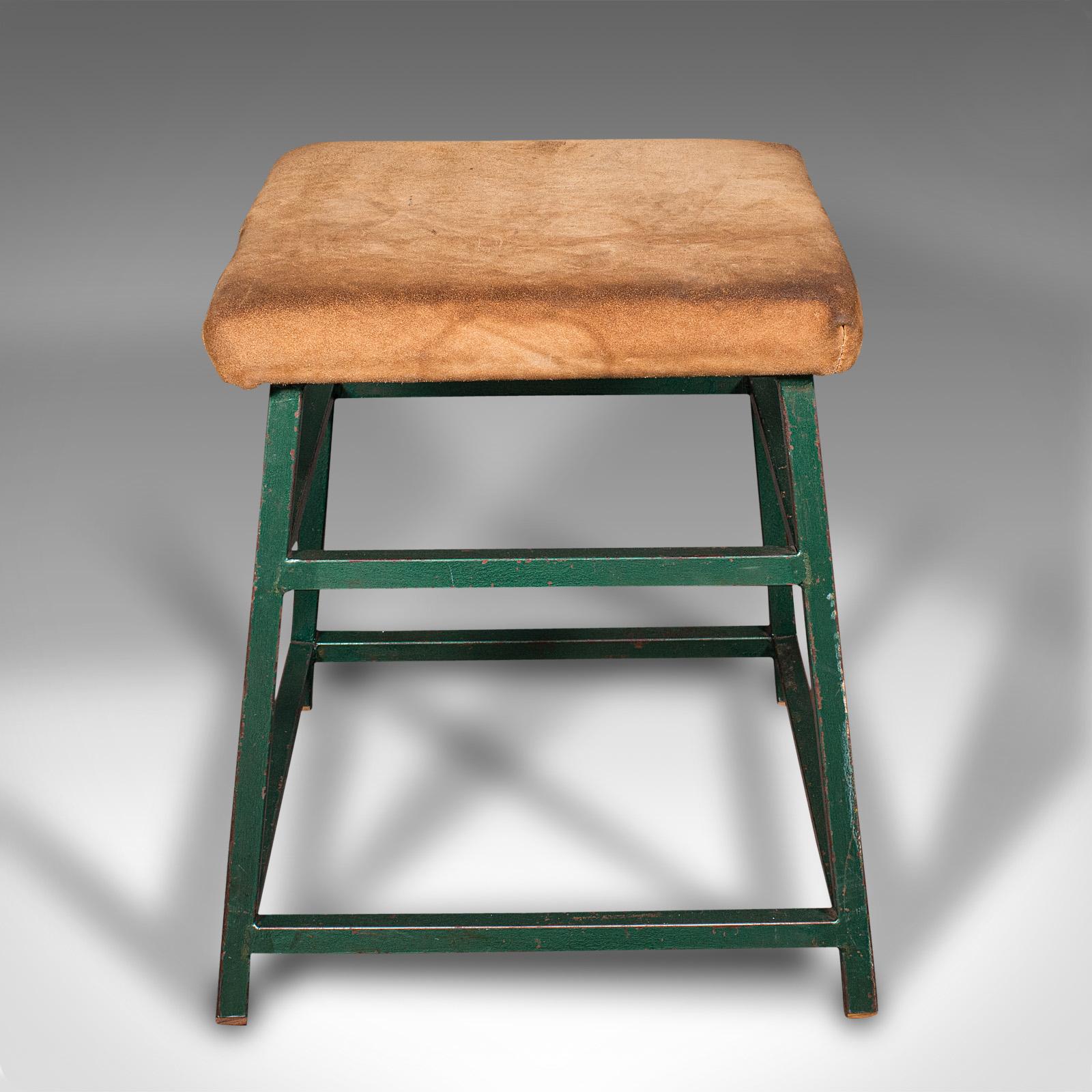 lab stool wooden