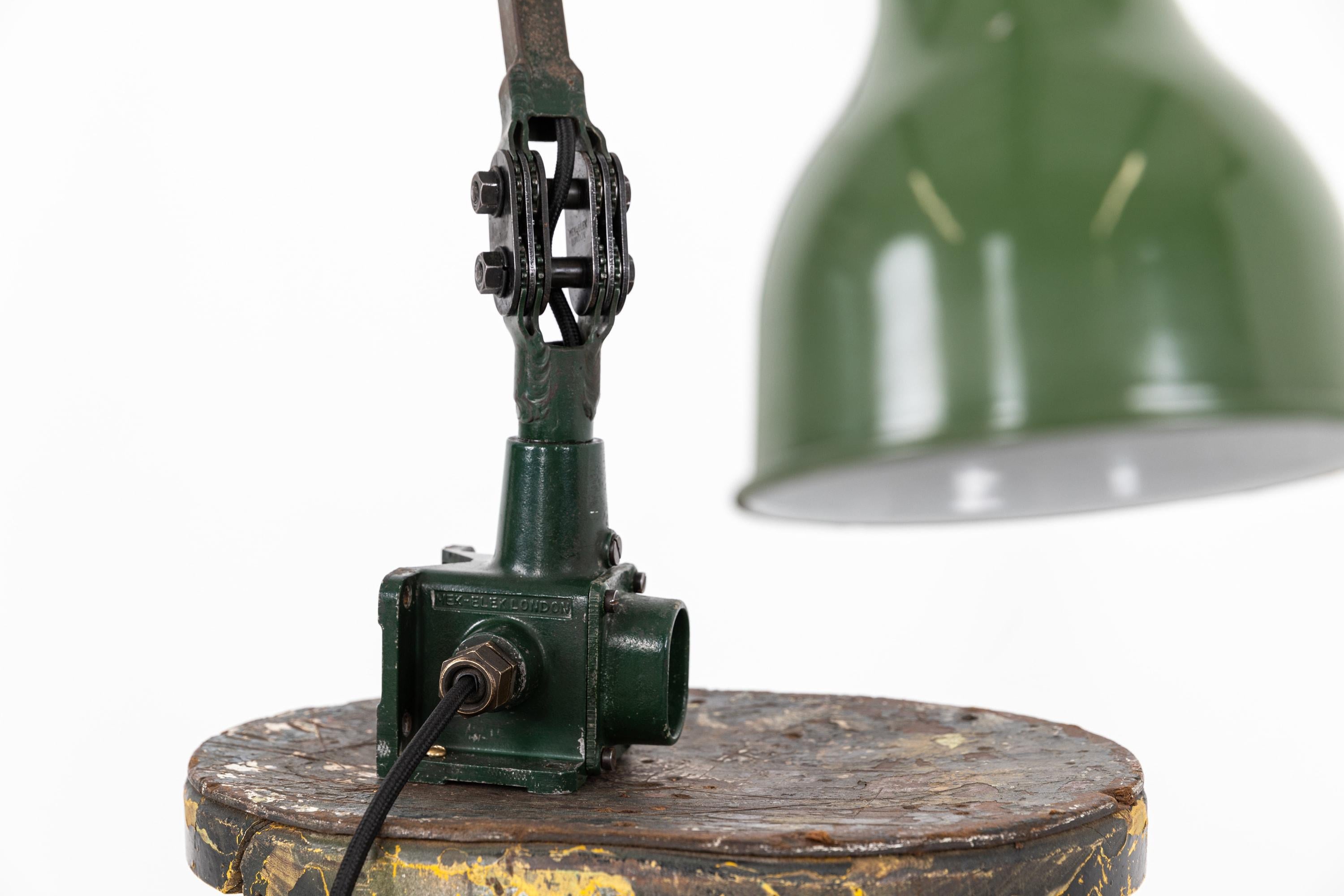 Large Vintage Industrial Mek-Elek Machinists Adjustable Task Lamp, circa 1930 3