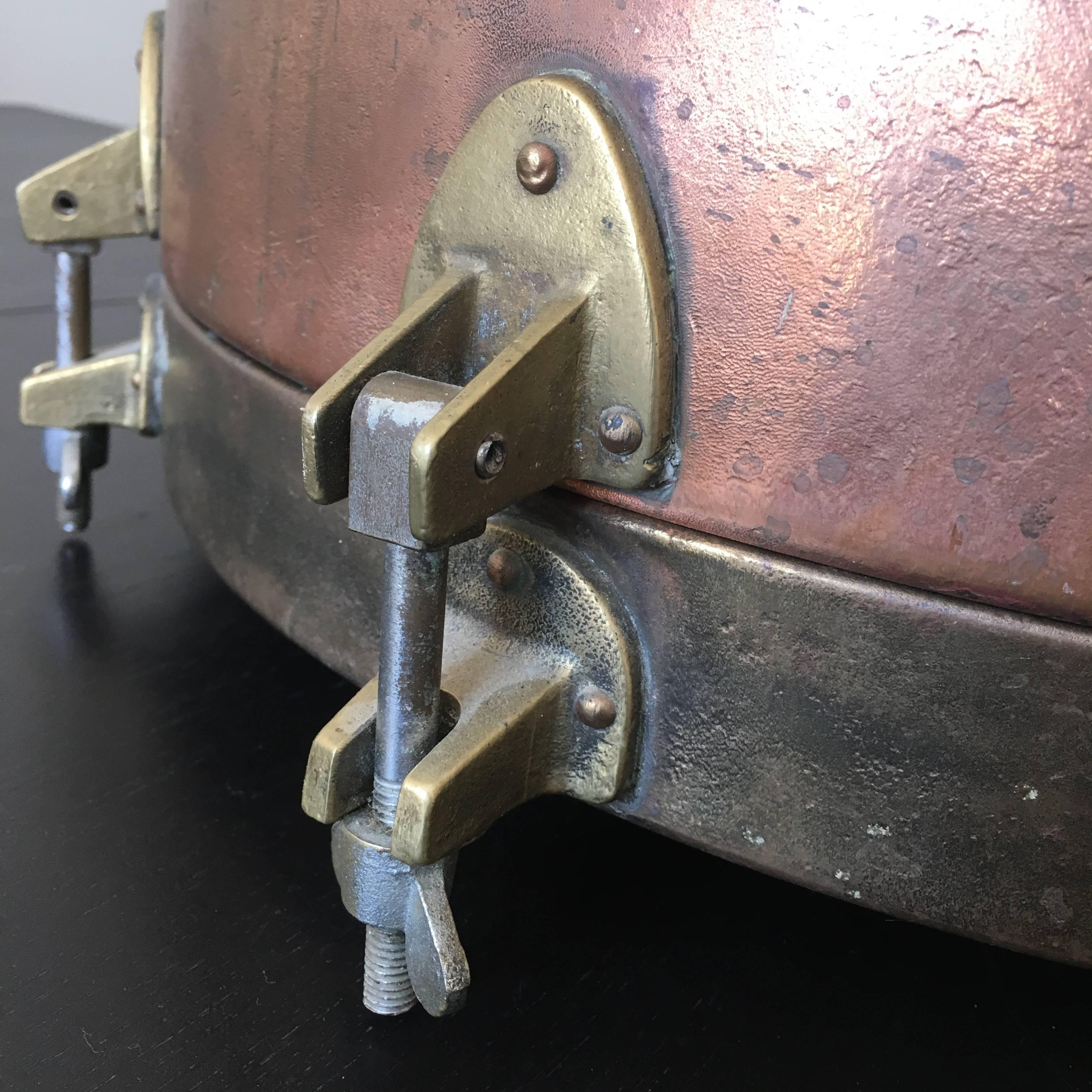 Grande lampe à suspension industrielle vintage en laiton épais et cuivre, Danemark en vente 4
