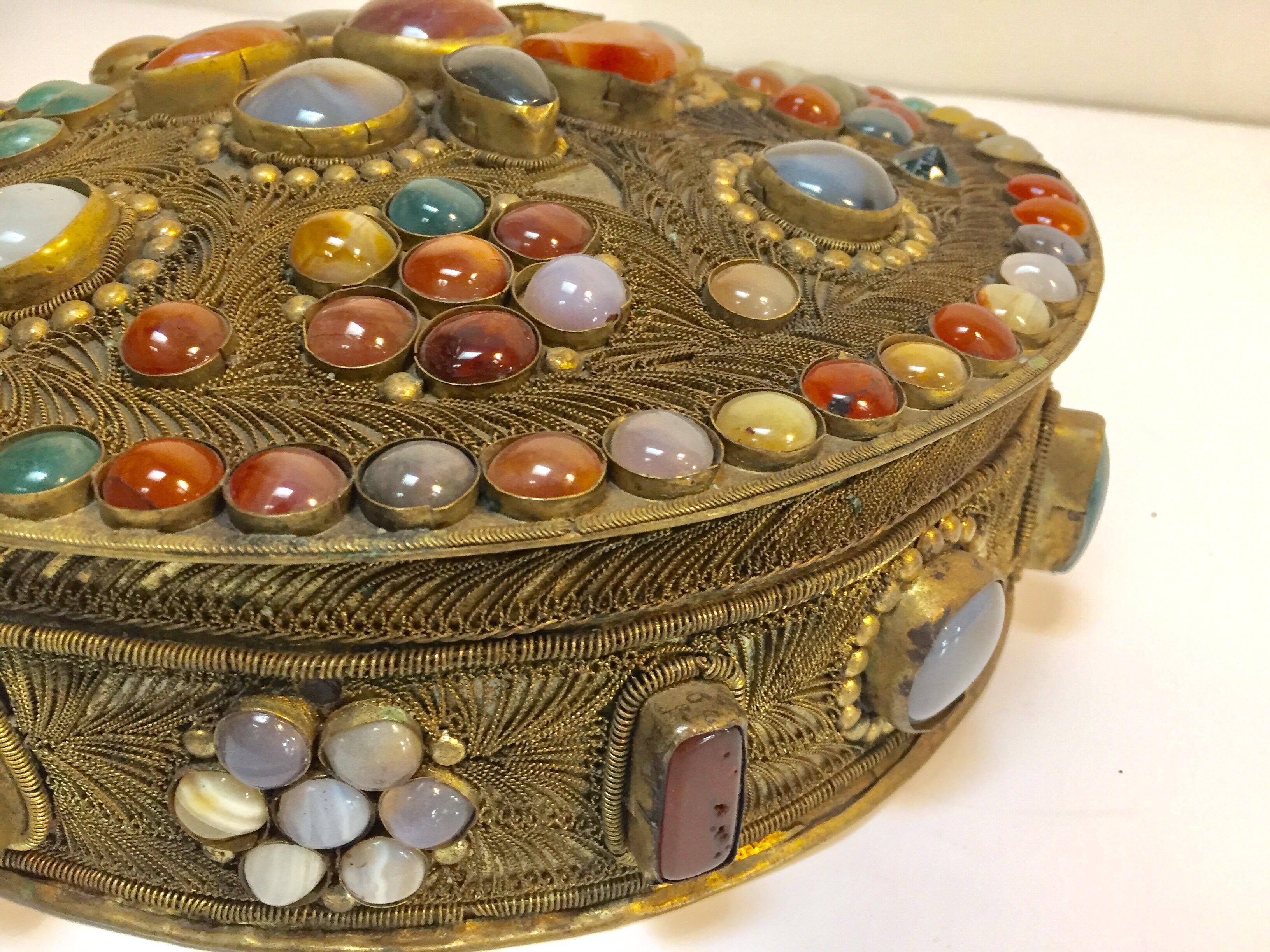 Vintage Agate Inlaid Moorish Wedding Jewelry Dressing Box In Good Condition For Sale In North Hollywood, CA