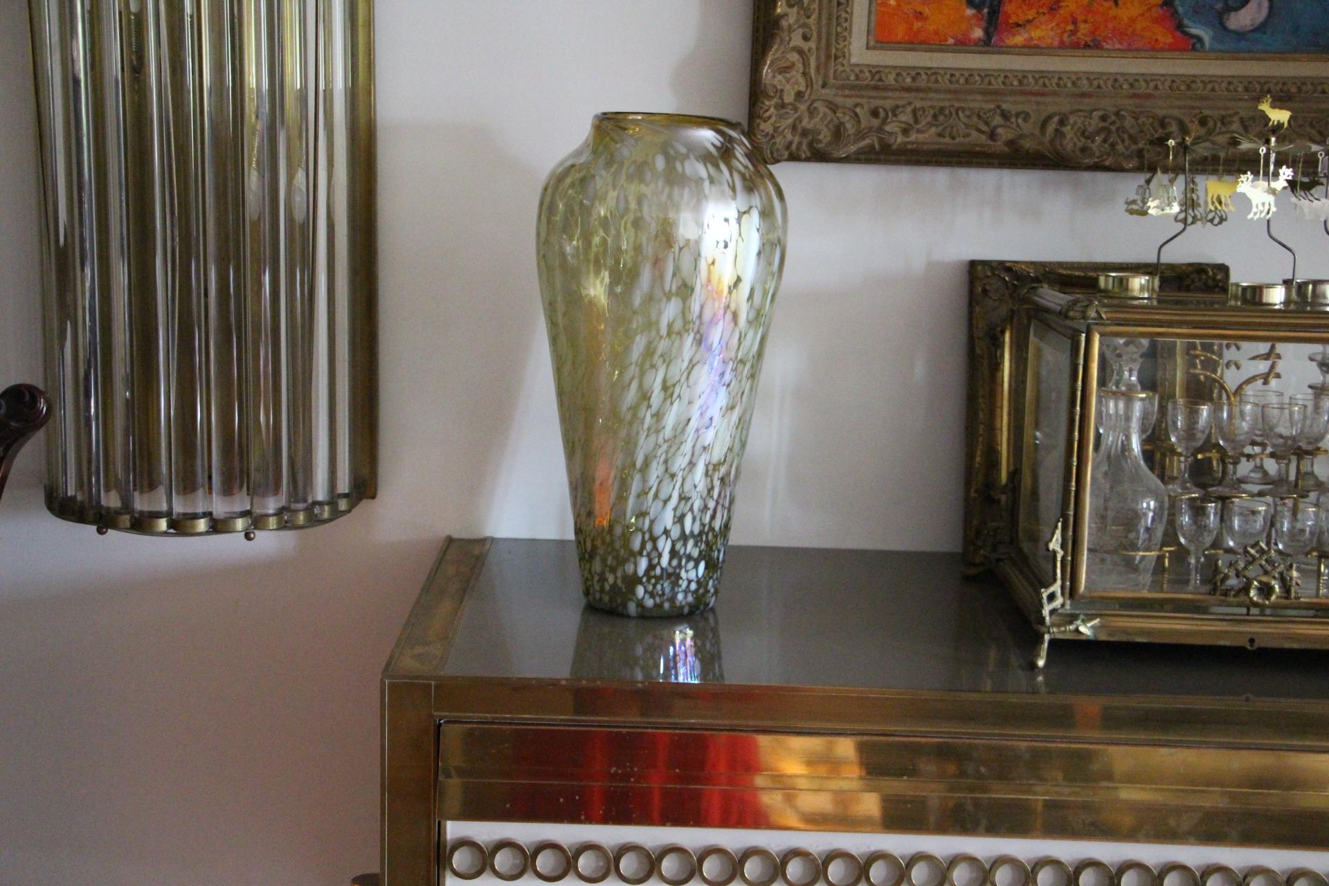 Mid-Century Modern Large Vintage Iridescent Mid Century Murano Glass Vase in Barbini Style For Sale