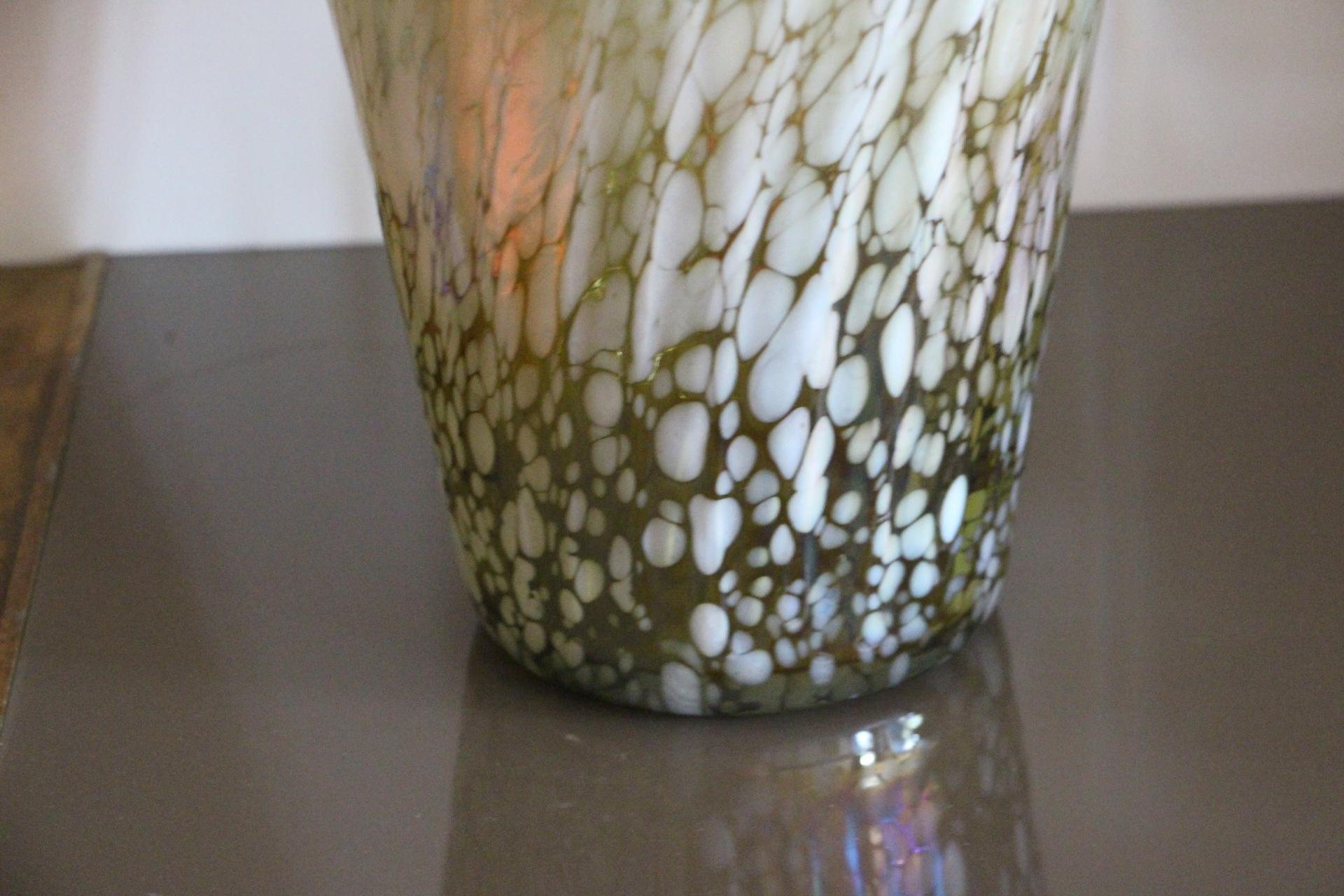 Italian Large Vintage Iridescent Mid Century Murano Glass Vase in Barbini Style For Sale