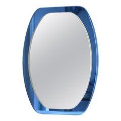 Grande specchio da parete ovale in vetro Vintage Italian Glass degli anni 
70 in stile Lupi