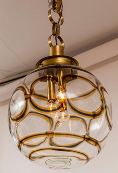 Grande soffitto a globo d'ottone italiano vintage a sospensione