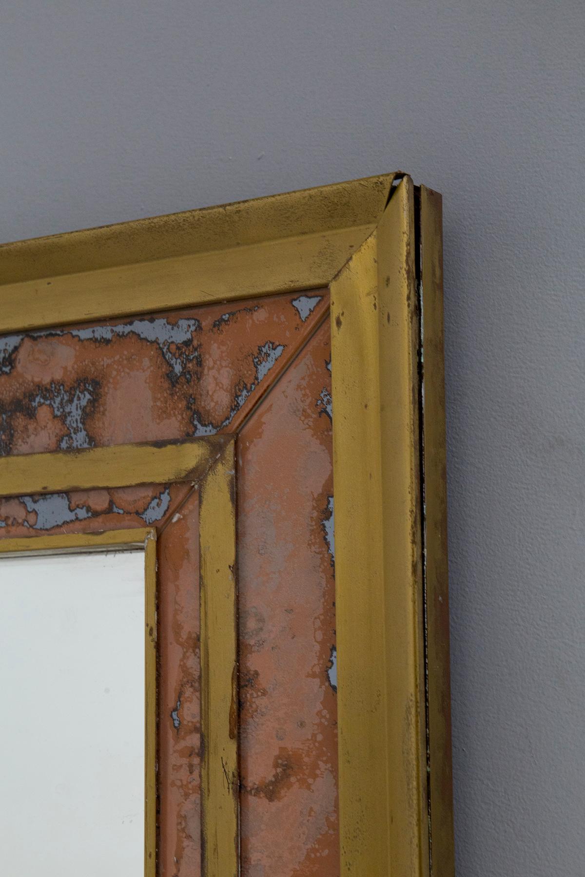 Large vintage Italian brass wall mirror In Fair Condition For Sale In Milano, IT