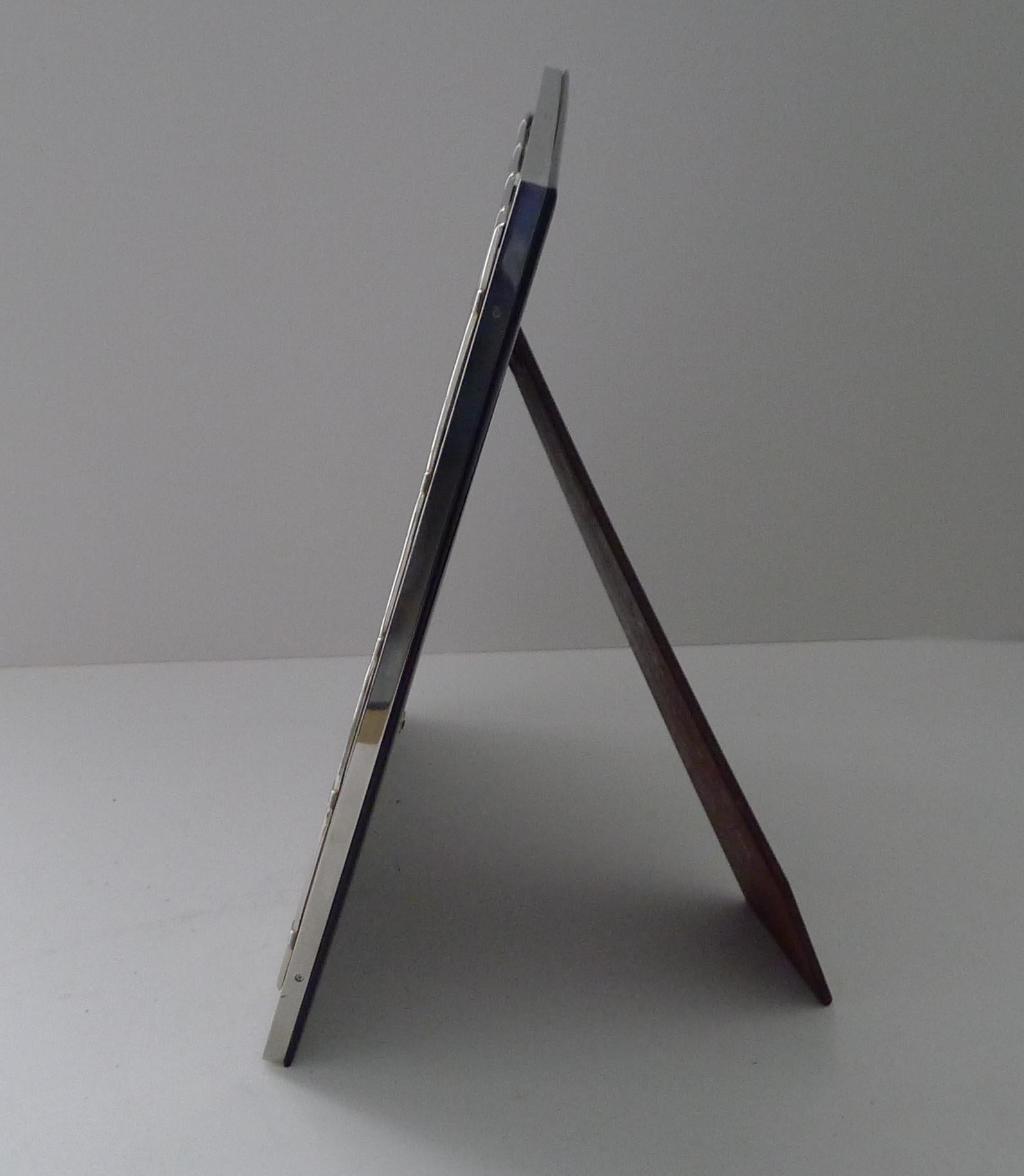 Placcato argento Grande cornice d'epoca italiana Gucci c.1970 in vendita