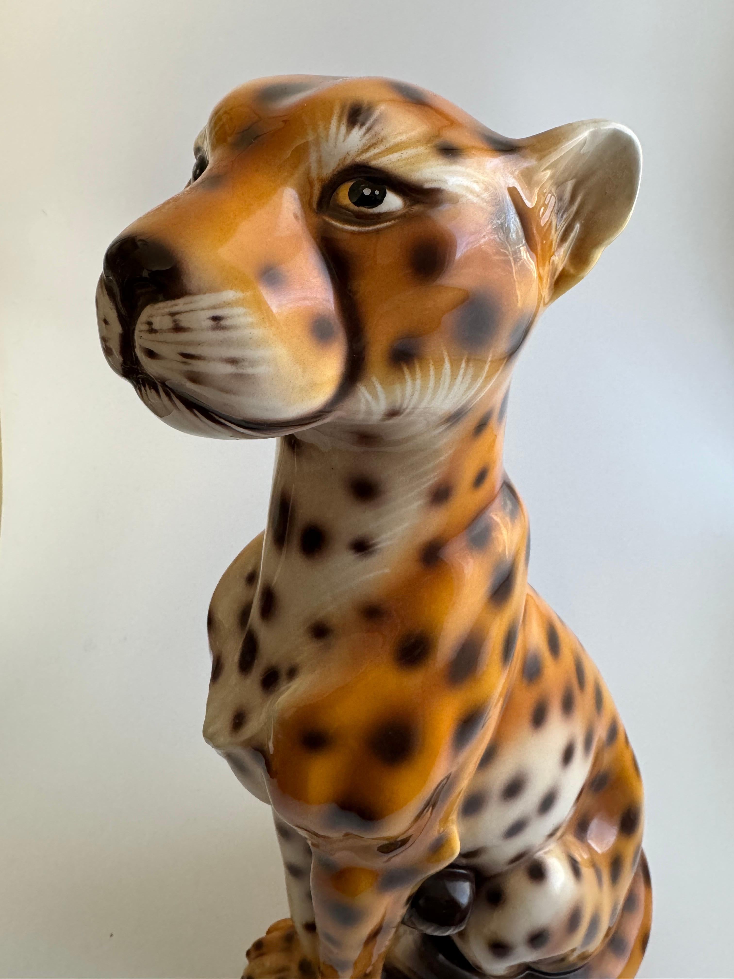 Large Vintage Italian porcelain leopard statue For Sale 3