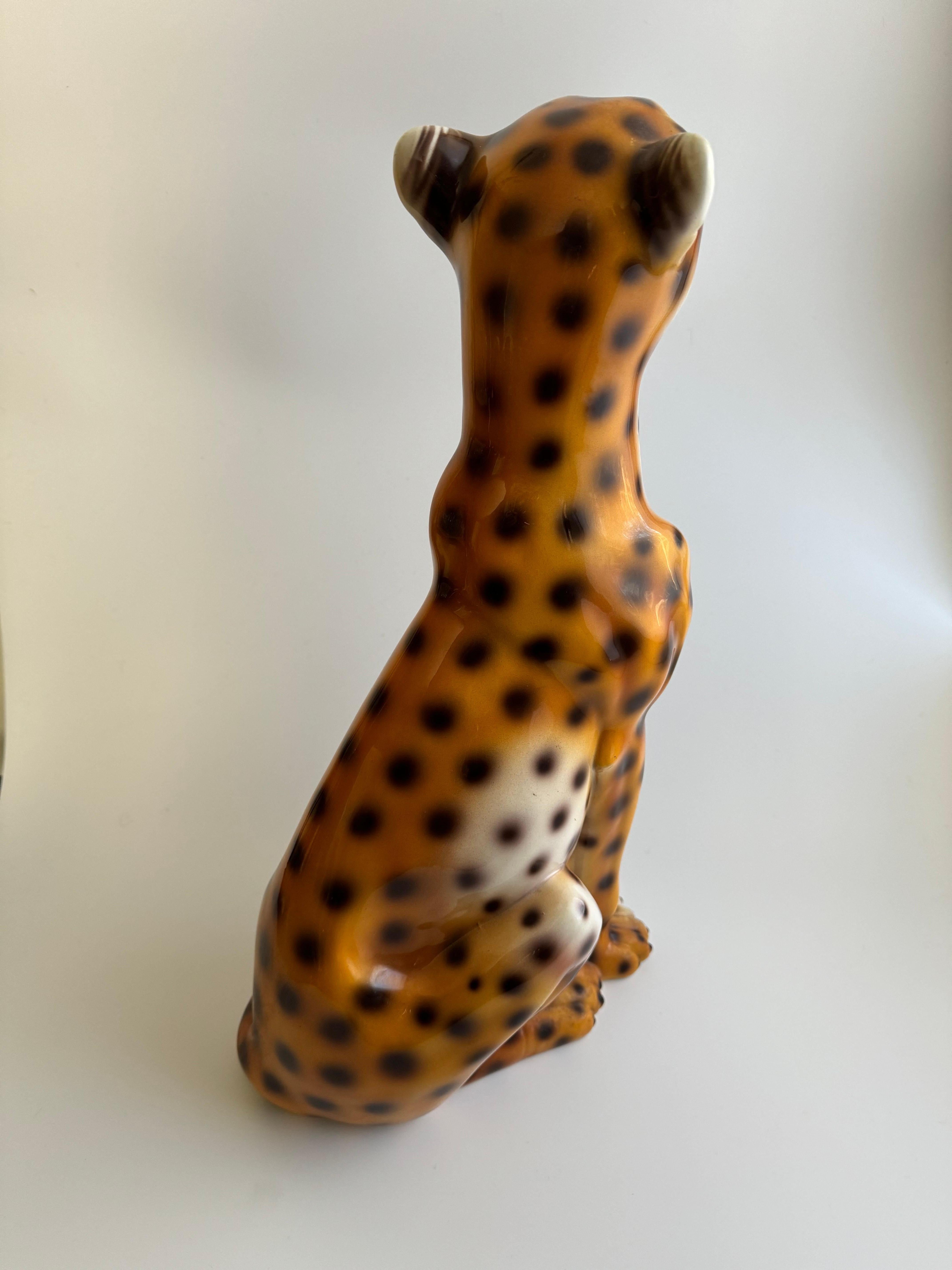 Large Vintage Italian porcelain leopard statue In Good Condition For Sale In Fort Washington, MD