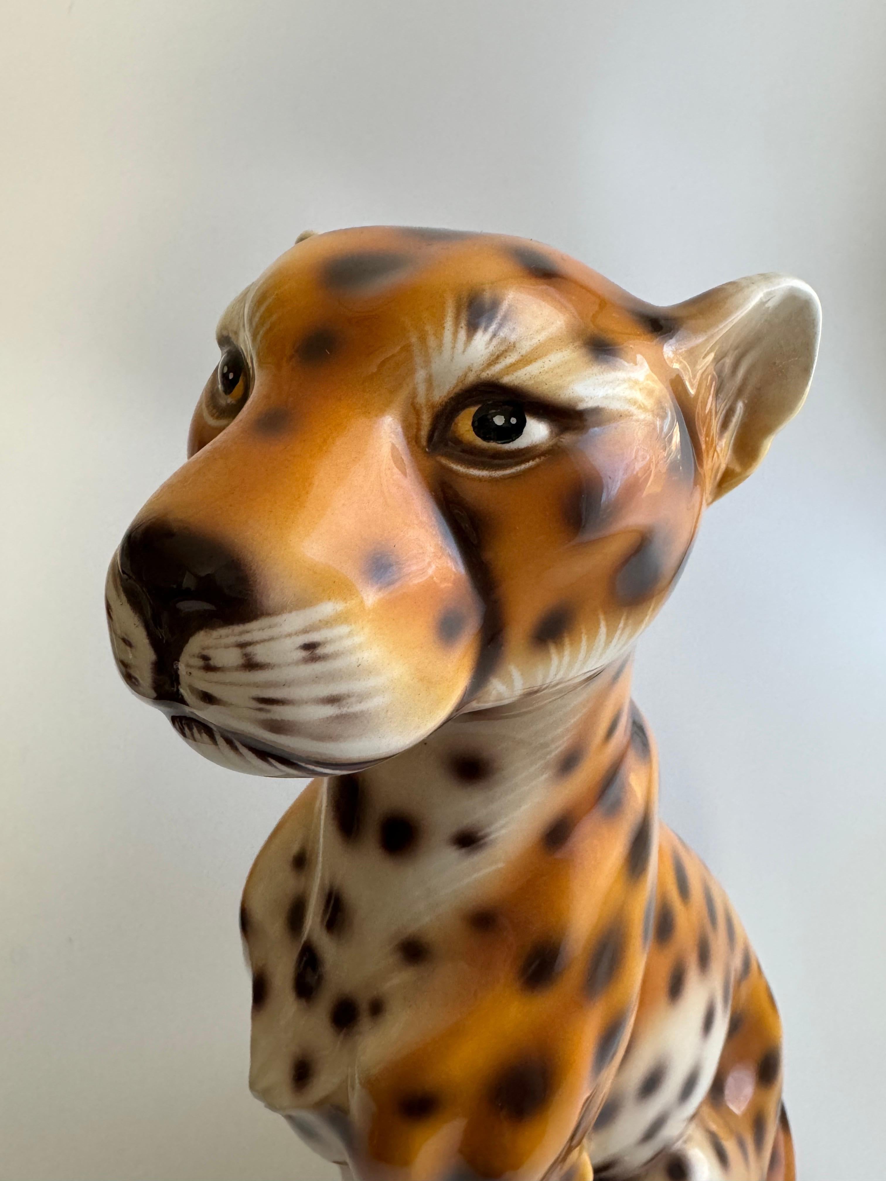 Large Vintage Italian porcelain leopard statue For Sale 1