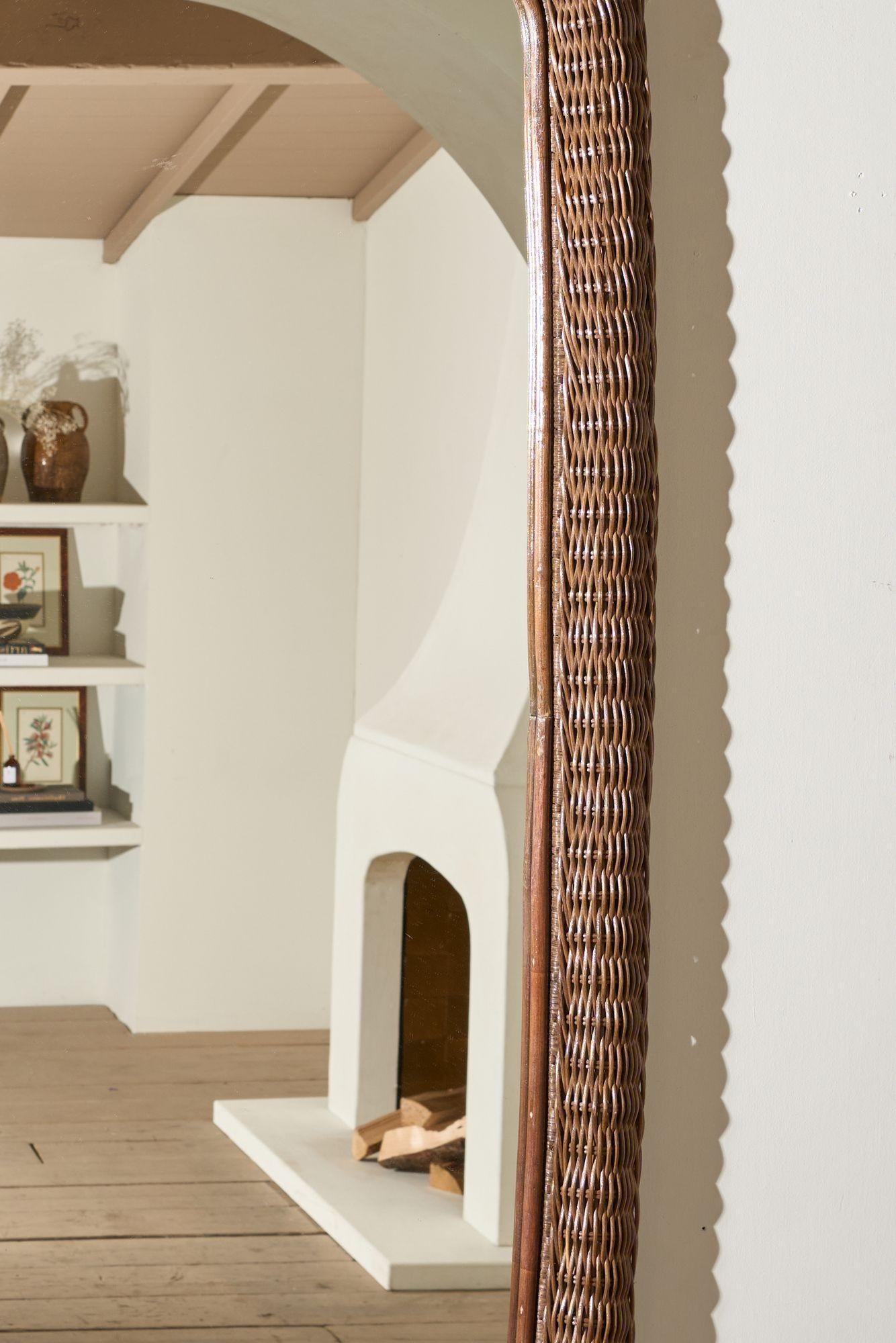 20ième siècle Grand miroir mural vintage en osier italien - Brun en vente