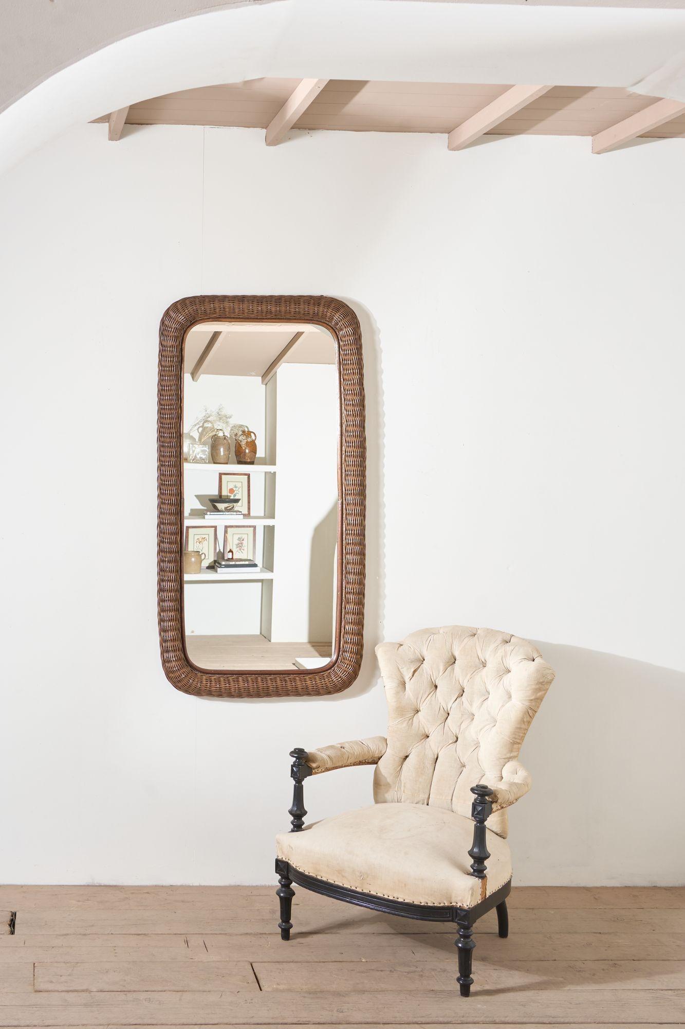 Osier Grand miroir mural vintage en osier italien - Brun en vente