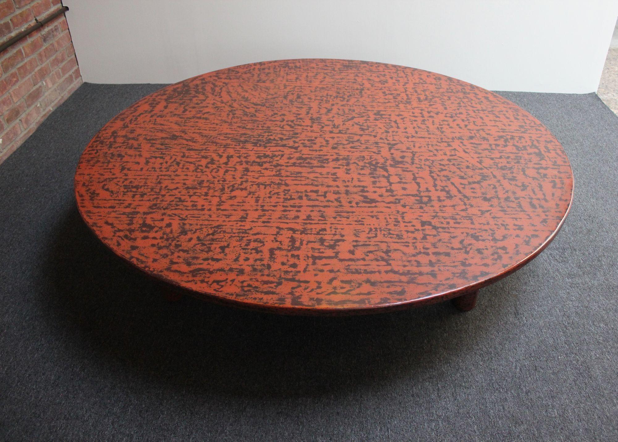 Large Vintage Japanese Taishō-Style Negoro Lacquered Round Coffee Table For Sale 11