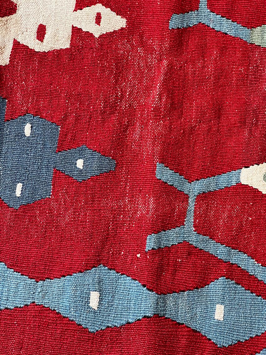 20ième siècle Grand tapis Kilim vintage en vente