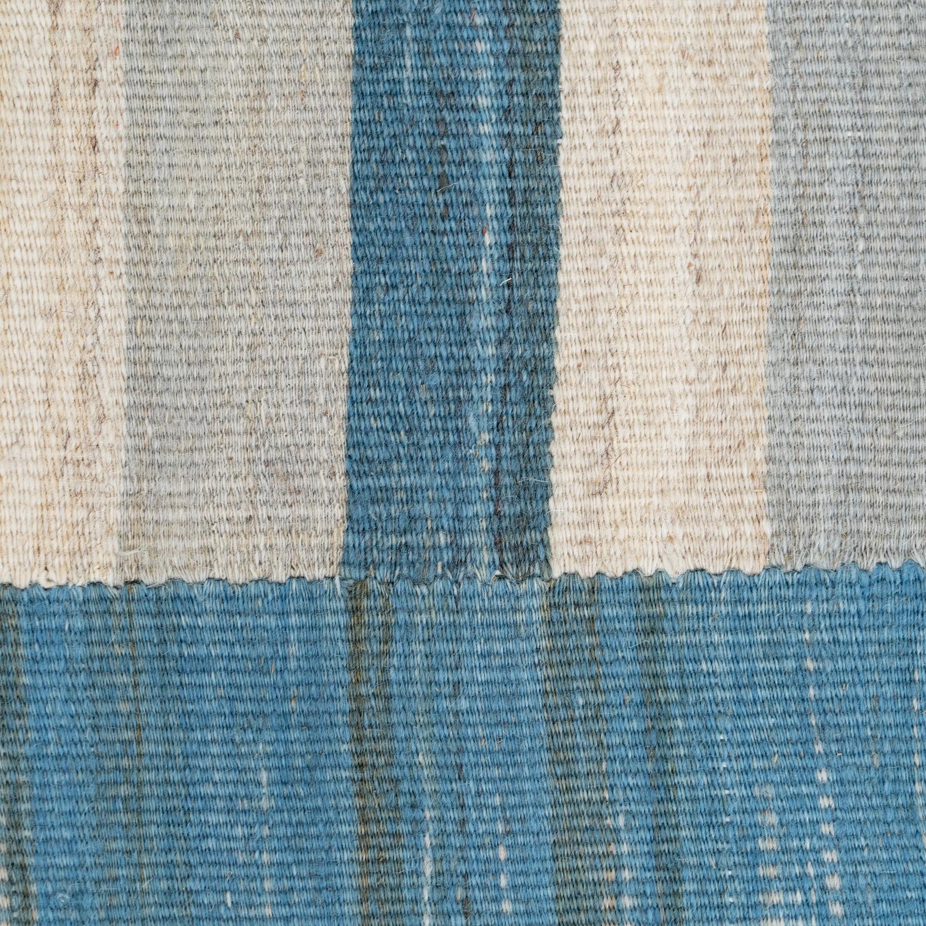 Large Kilim Rug Delicate Blue Tones Bauhaus Inspired Design In Good Condition For Sale In Barcelona, Barcelona
