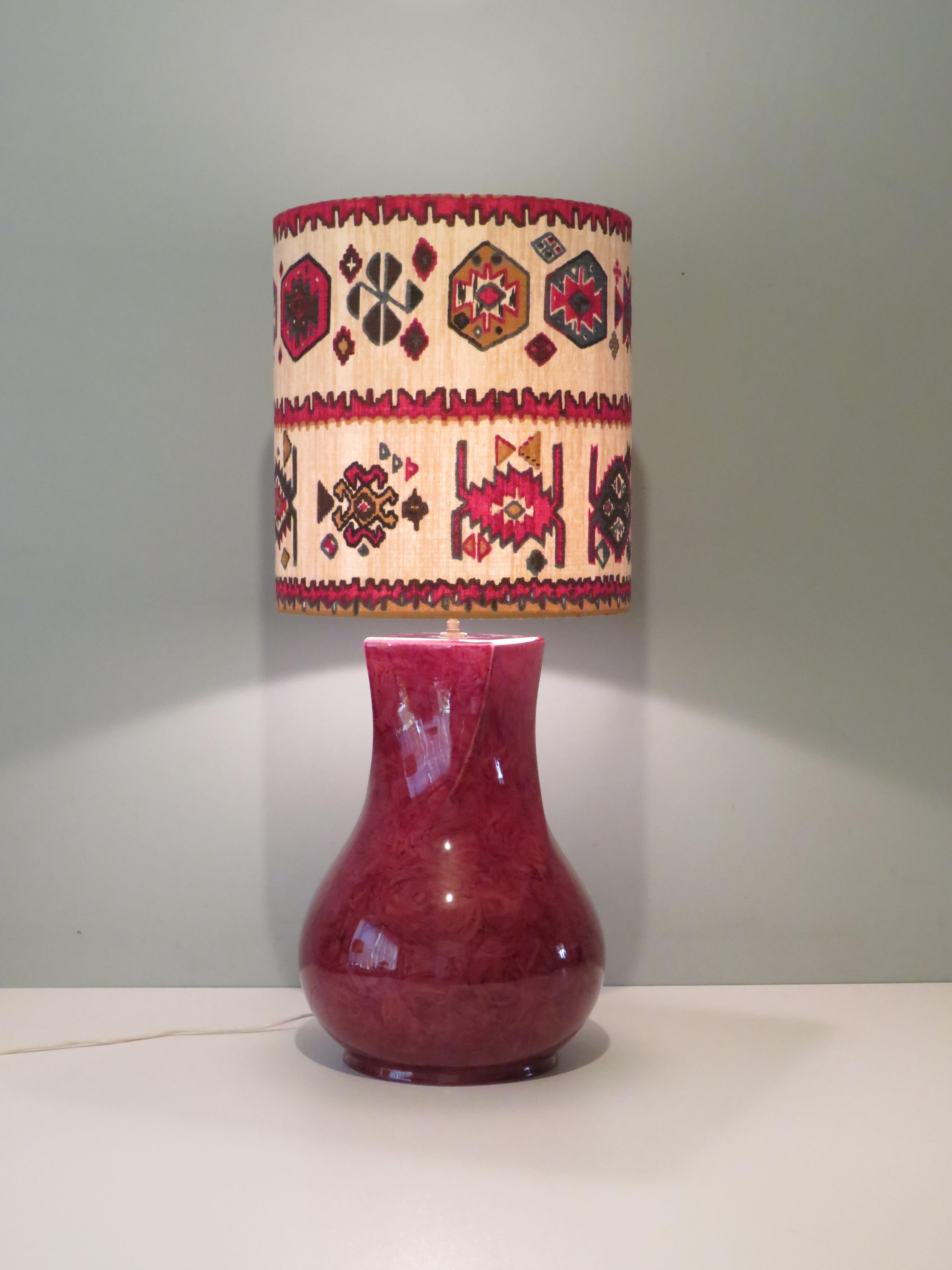 Bohémien Grande lampada da tavolo vintage in ceramica Kostka con paralume personalizzato