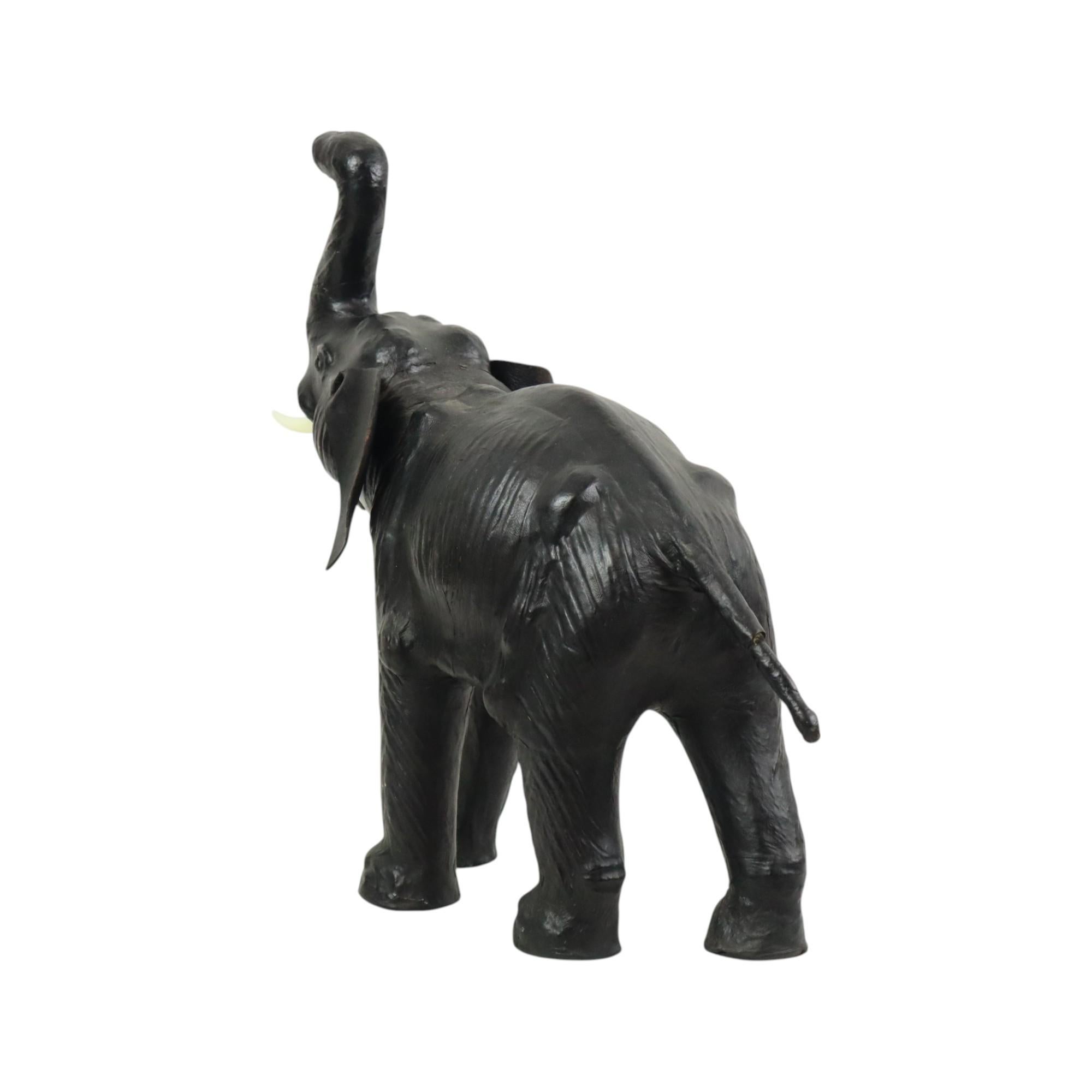Grande scultura in pelle vintage di elefante in stile Omersa 50 cm in vendita 1
