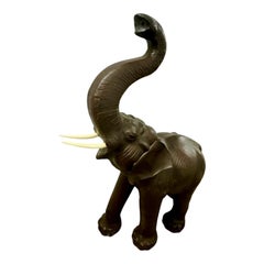 Große Vintage-Elefantenskulptur mit Lederummantelung und erhobenem Rüssel