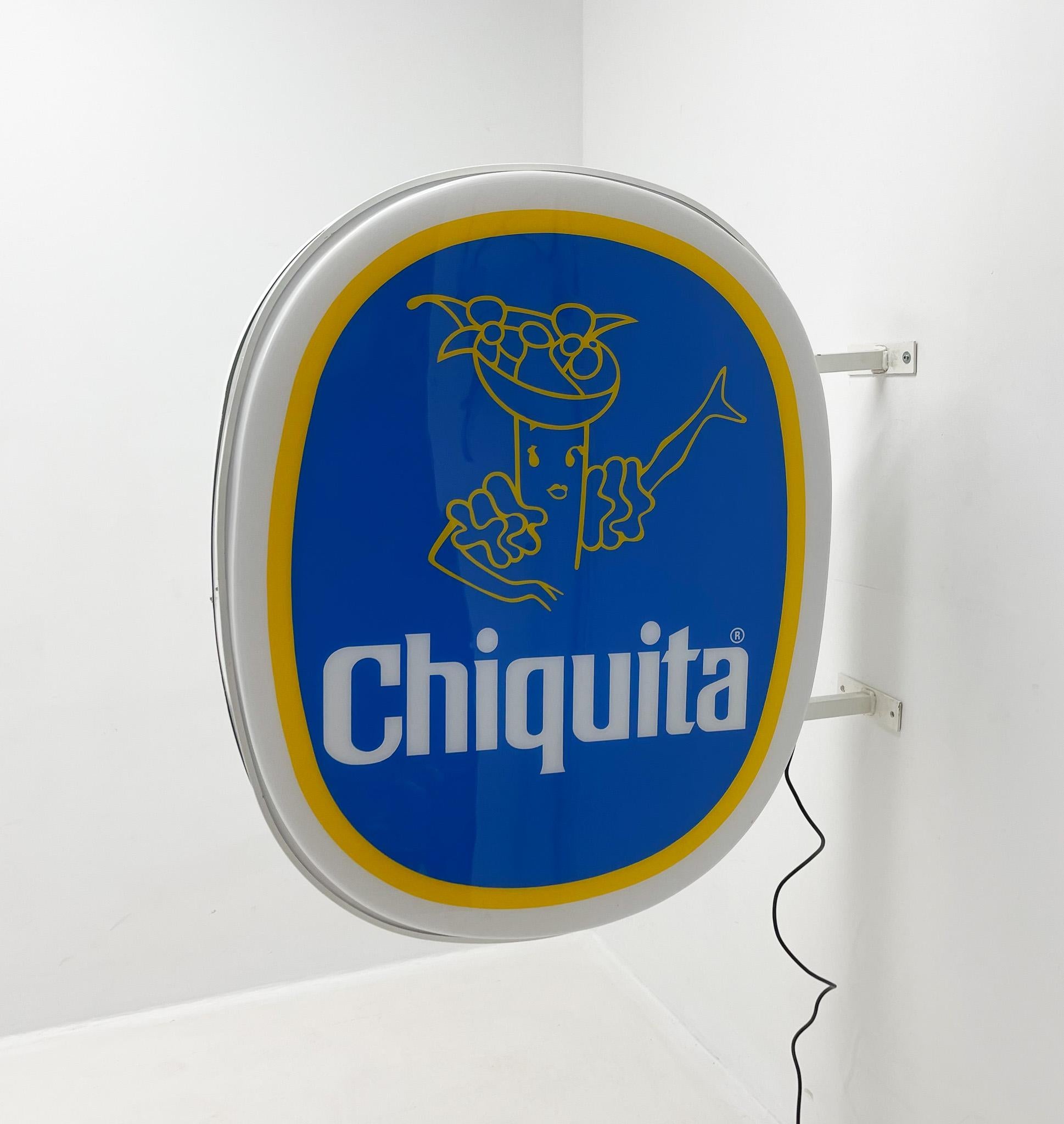 Large Vintage Light Up, Double Sided Chiquita Sign, Italy In Good Condition In Praha, CZ