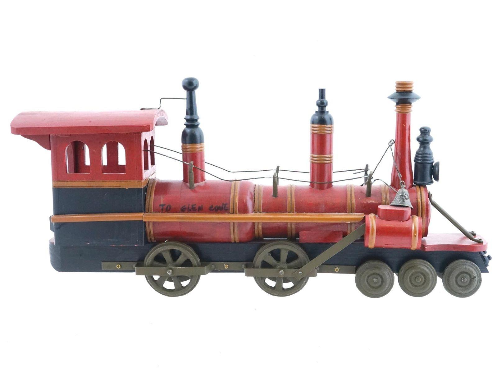 Large Vintage Locomotive Train Engine Toy In Good Condition For Sale In New York, NY