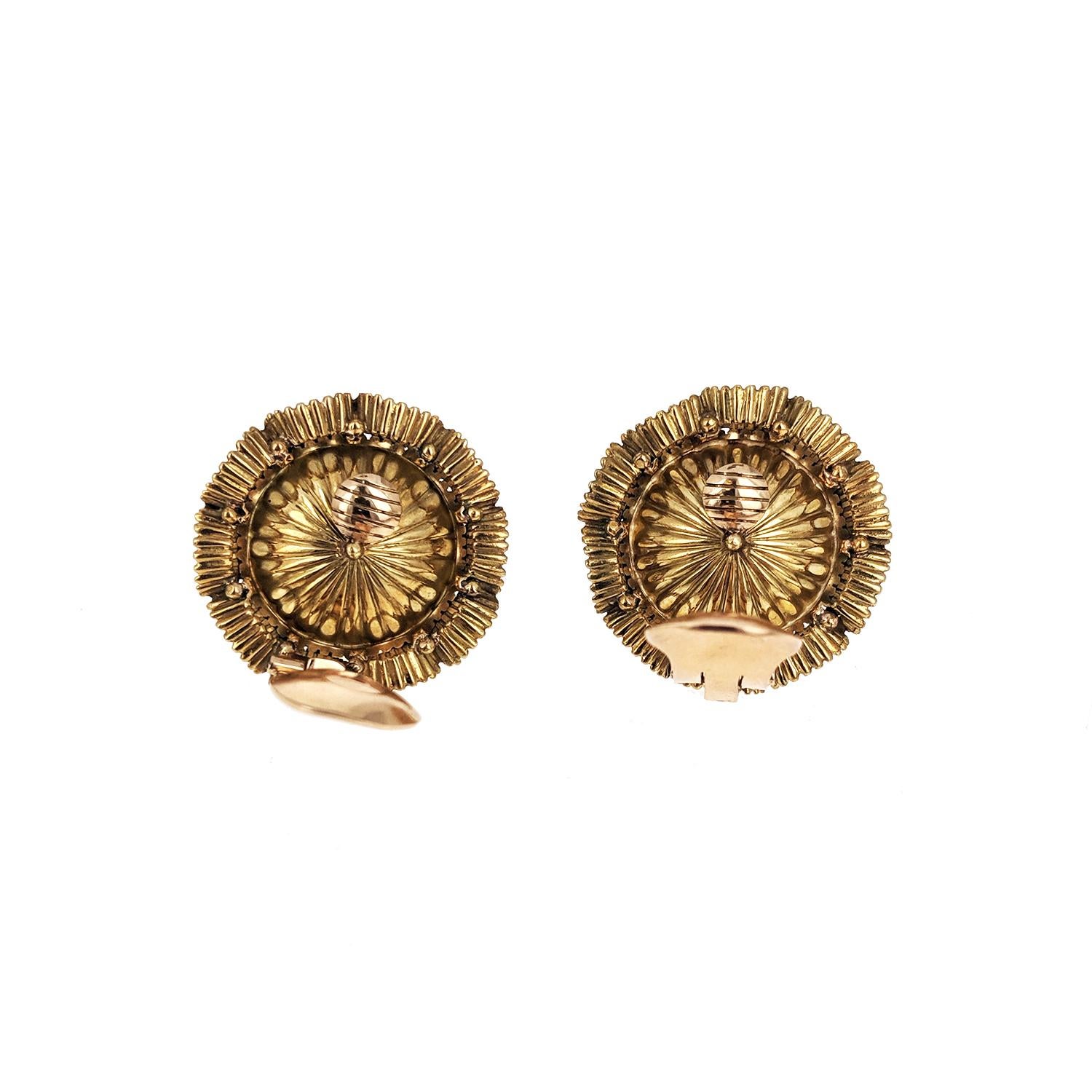 Women's or Men's Vintage Mabe Pearl Yellow Gold Clip Earrings For Sale