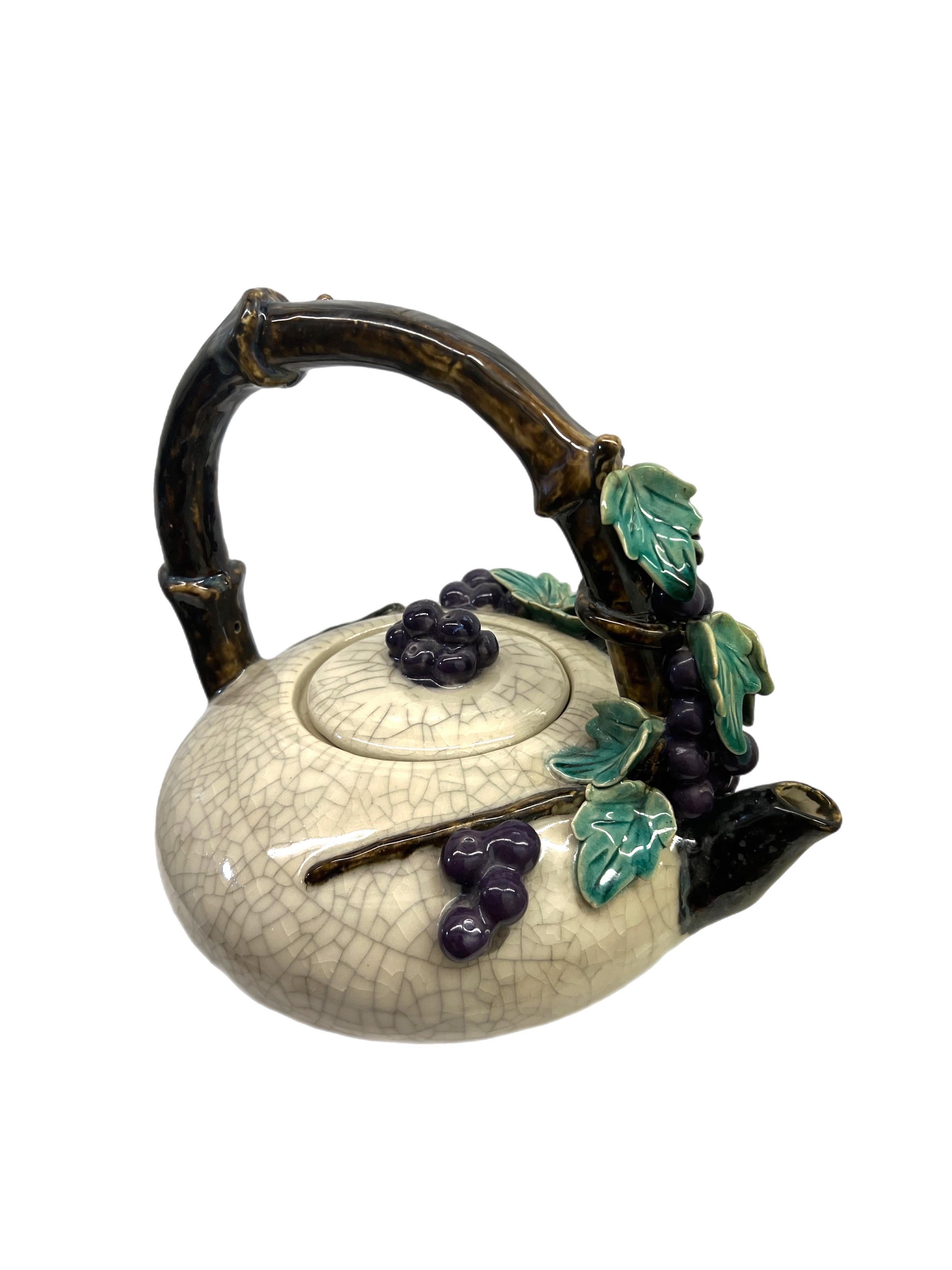 Large Vintage Majolica Pottery Teapot Purple Grape Bunches In Good Condition For Sale In Charleston, SC