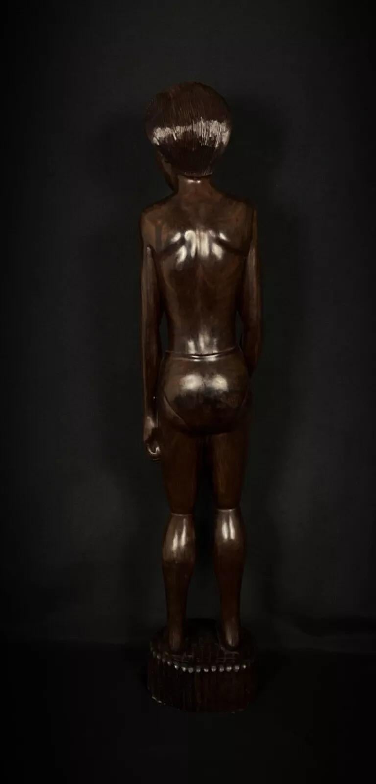 Große handgeschnitzte madagassische Skulptur aus Rosenholz - 1950er Jahre - 2Y409 im Angebot 2