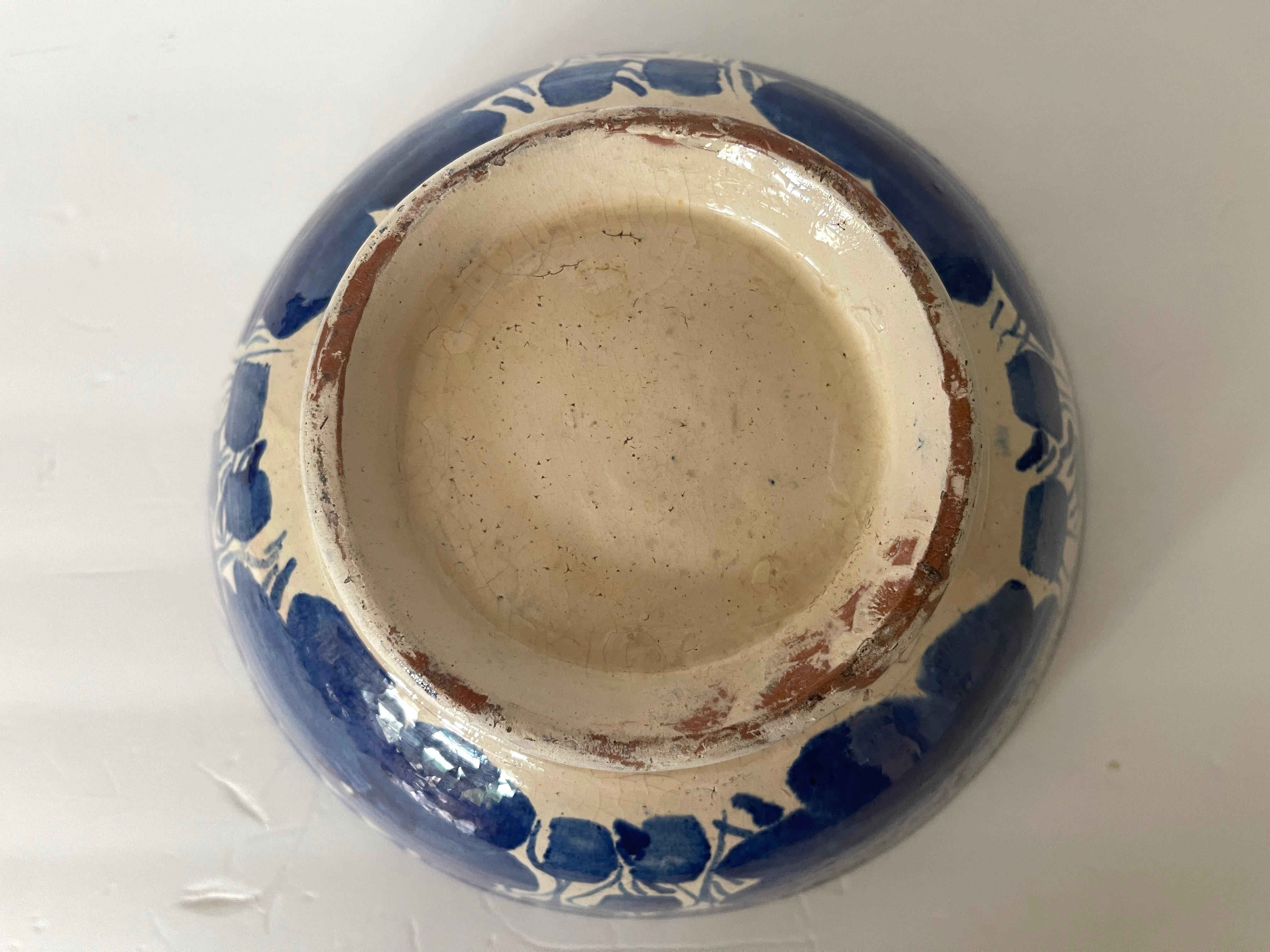 Grand bol mexicain vintage en poterie Talavera bleu et ivoire en vente 3