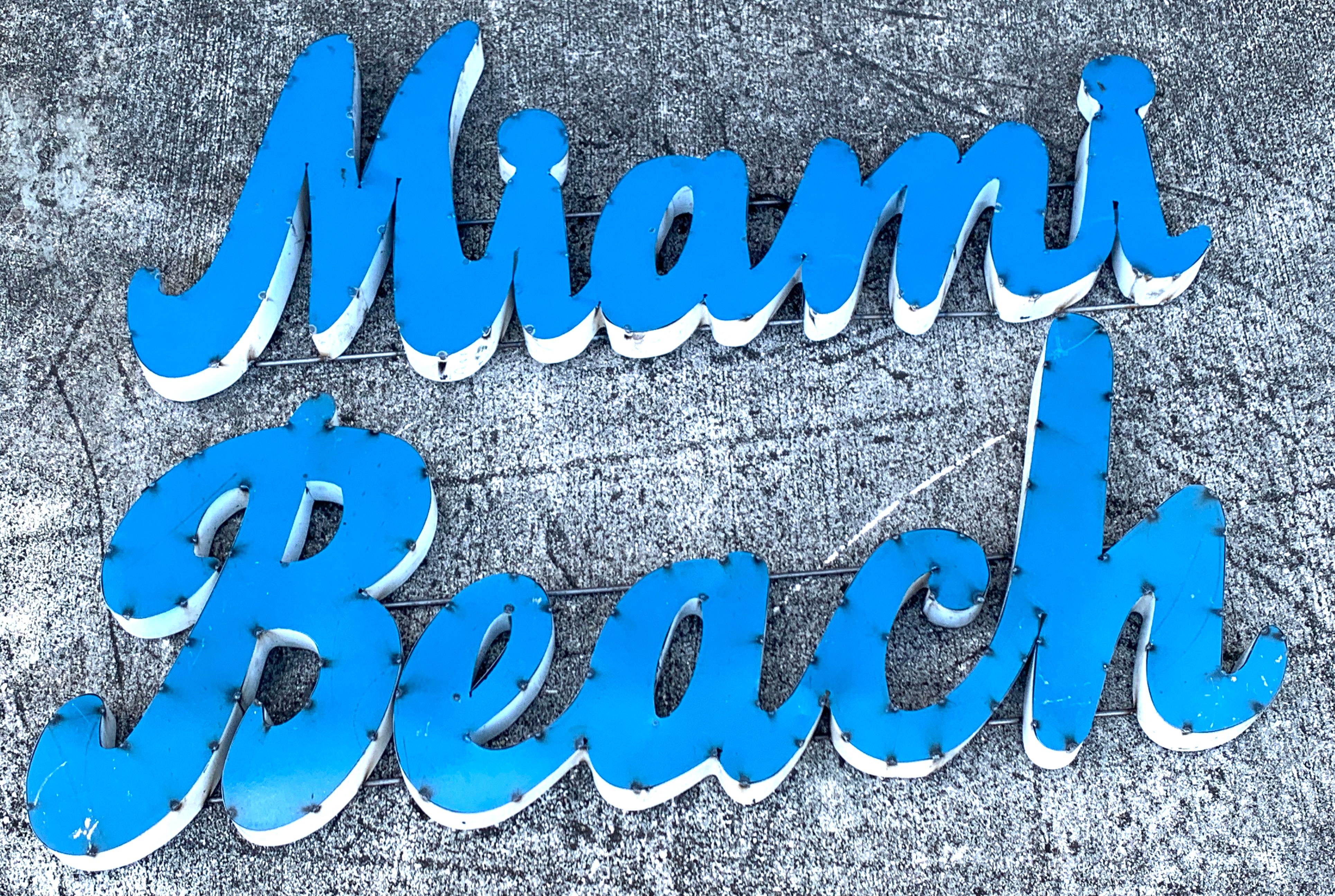 Large Vintage 'Miami Beach' Enamelled Metal Sign In Good Condition In West Palm Beach, FL