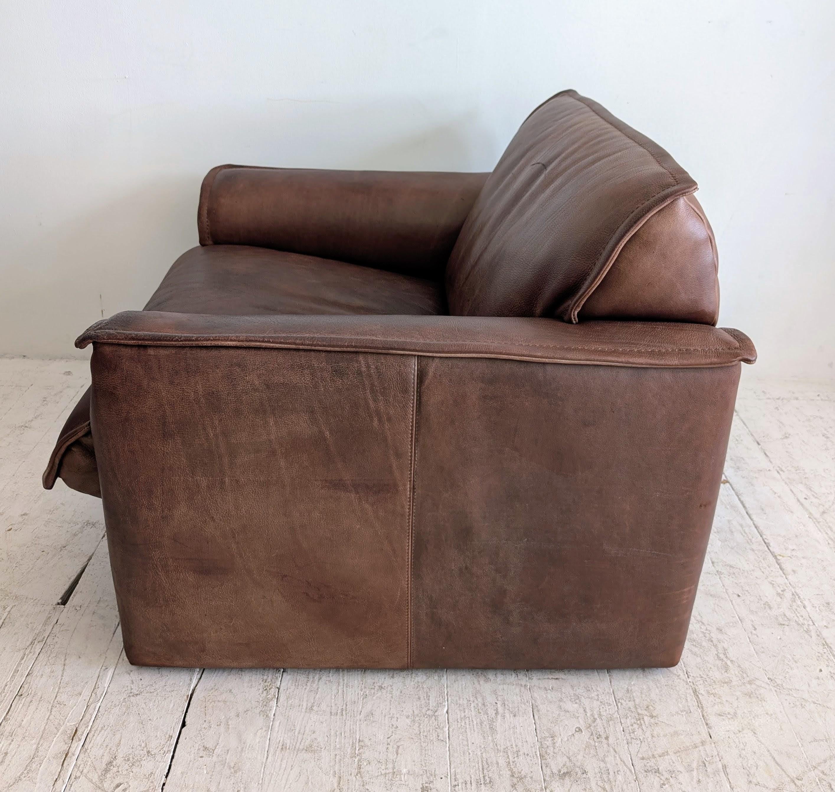 Grand fauteuil vintage en cuir de buffle du milieu du siècle par Leolux, Hollande, années 1970 en vente 4