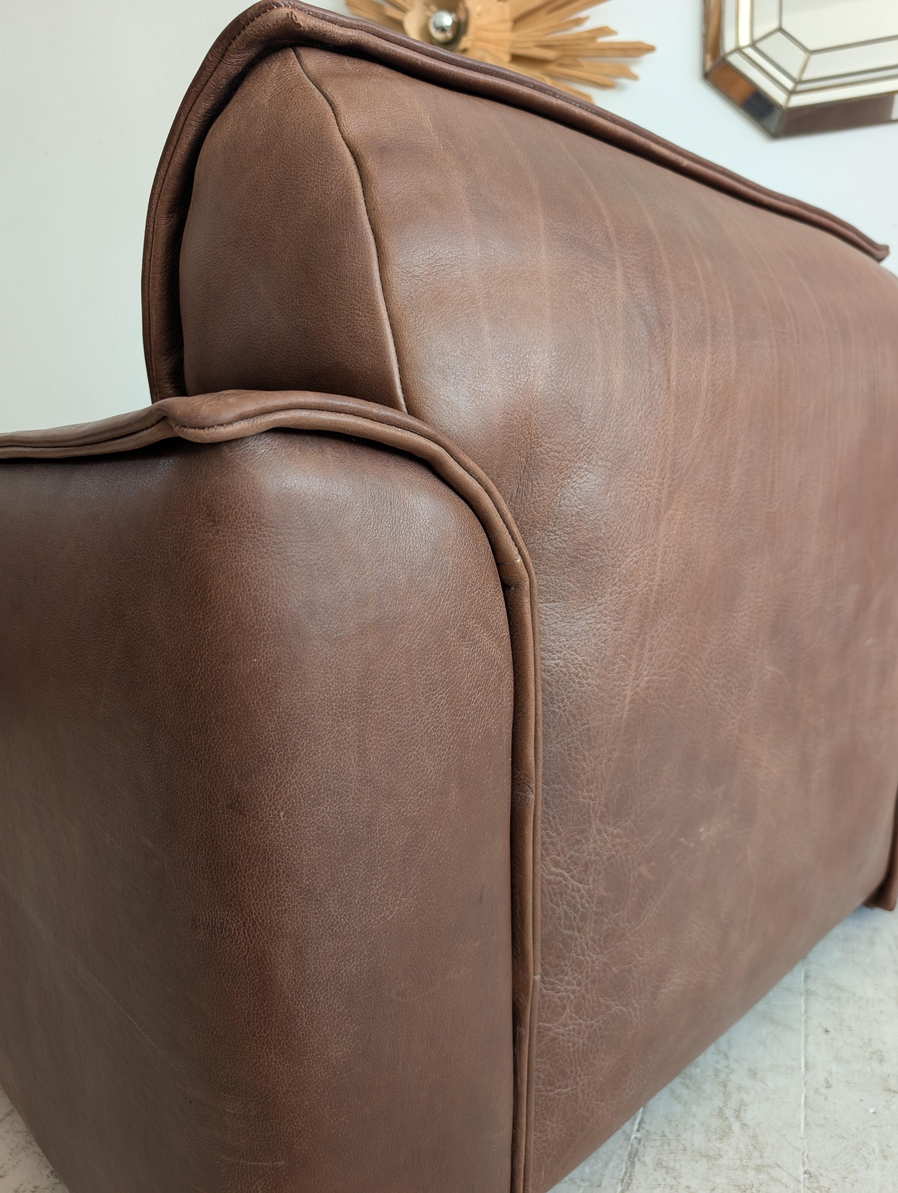 Grand fauteuil vintage en cuir de buffle du milieu du siècle par Leolux, Hollande, années 1970 en vente 6