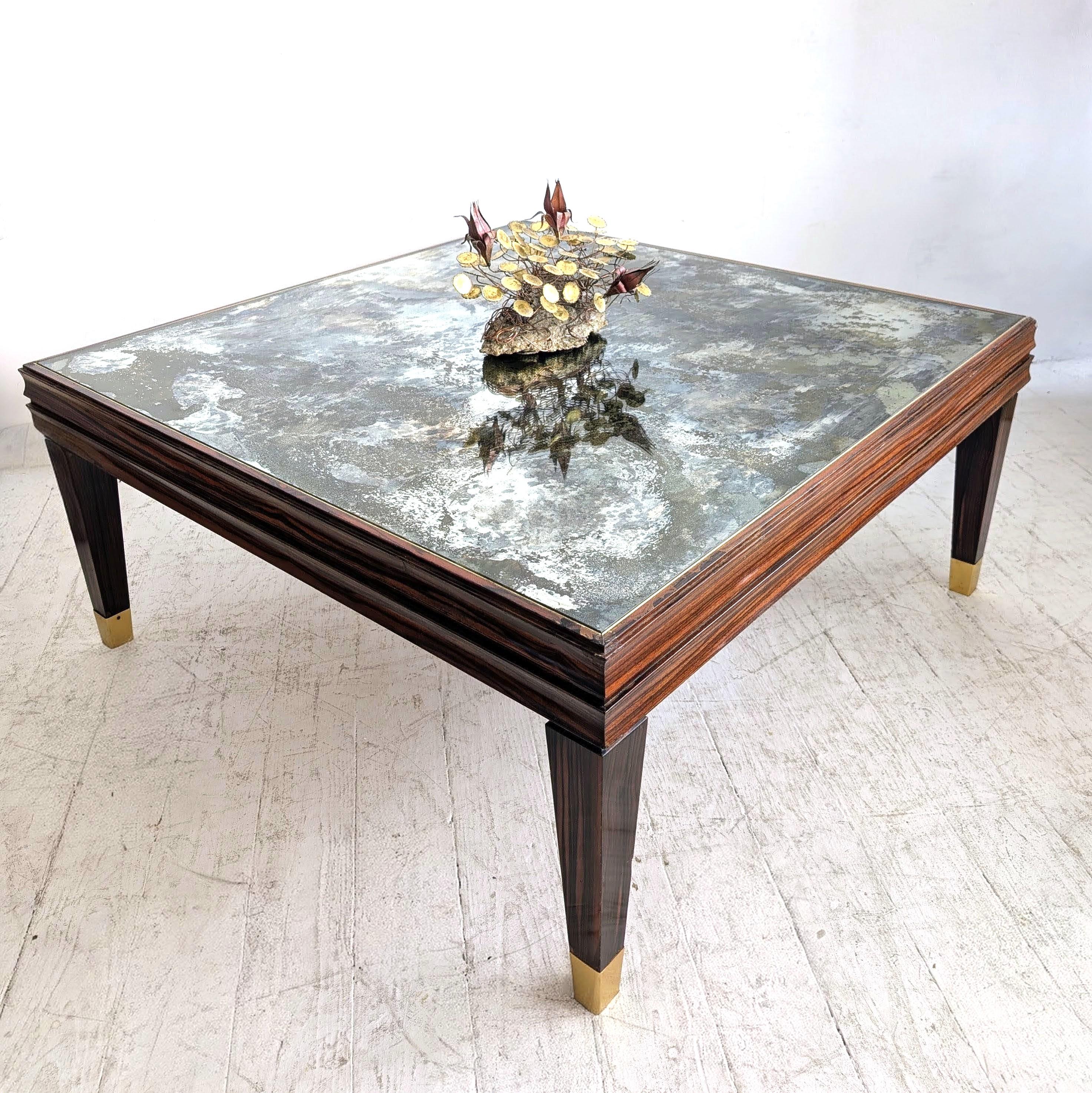 italien Grande table basse vintage en Macassar du milieu du siècle, plateau en verre églomisé, Italie, années 1970 en vente