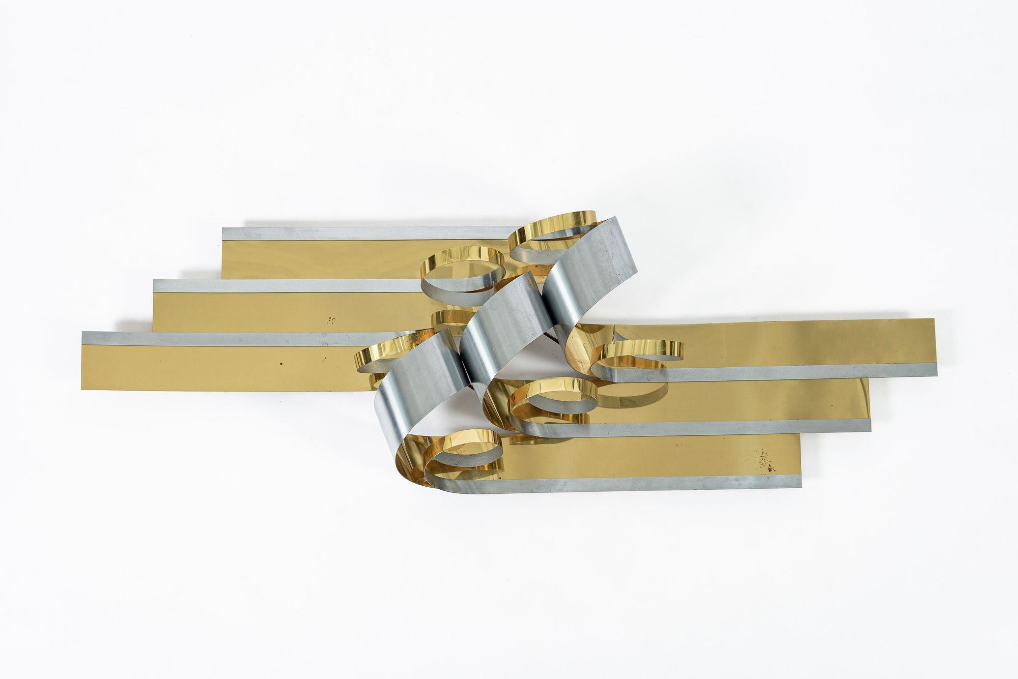 Große Vintage Mid Century Metal Ribbon Wall Art Skulptur von Curtis Jere 1980s (Moderne der Mitte des Jahrhunderts) im Angebot